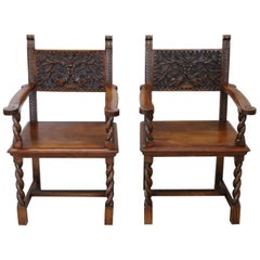 19th Century Italian Renaissance Style Carved Walnut Pair of Throne Chairs