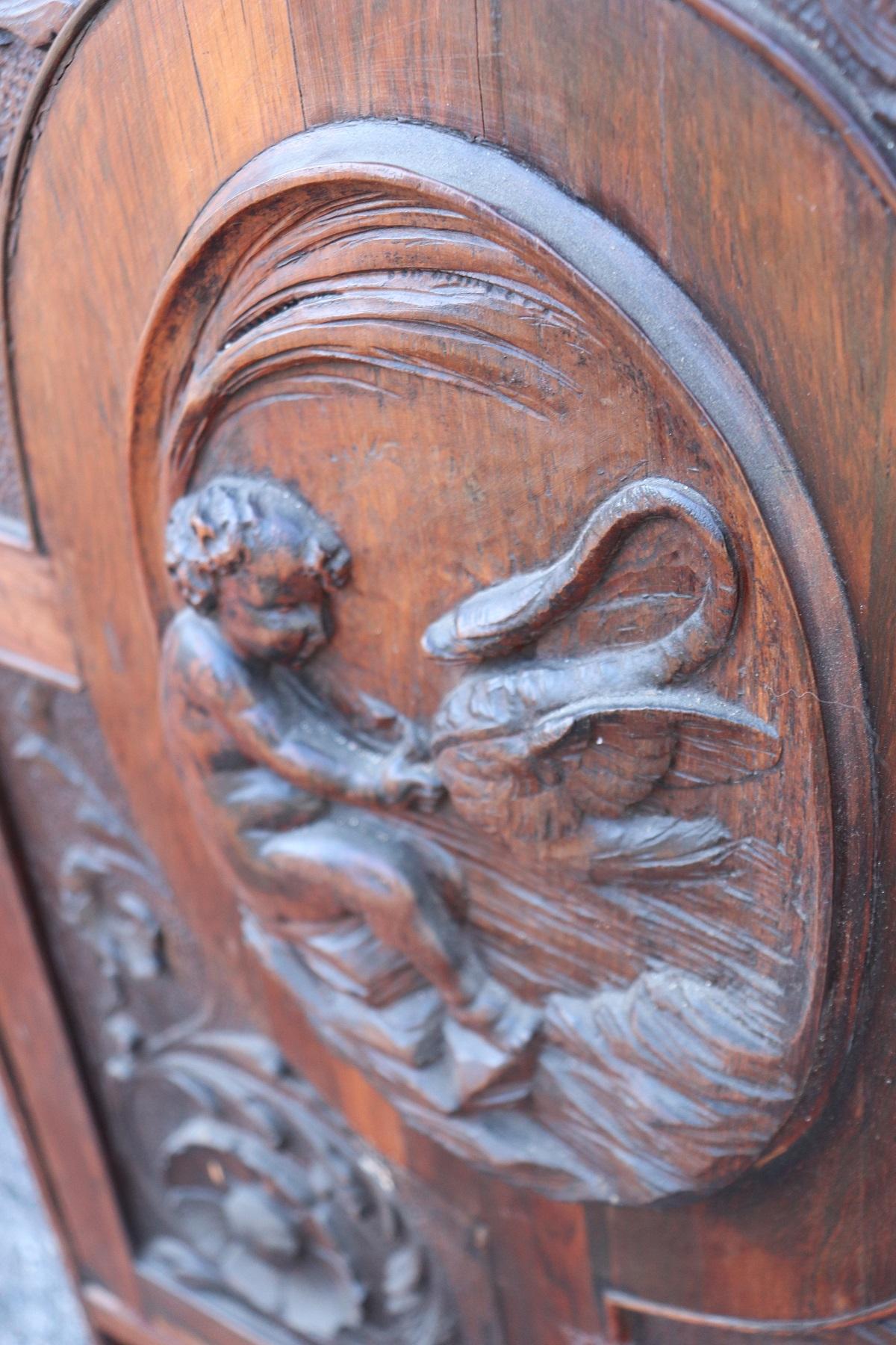 19th Century Italian Renaissance Style Carved Walnut Sideboard Buffet Credenza 6