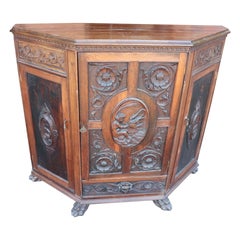 Antique 19th Century Italian Renaissance Style Carved Walnut Sideboard Buffet Credenza