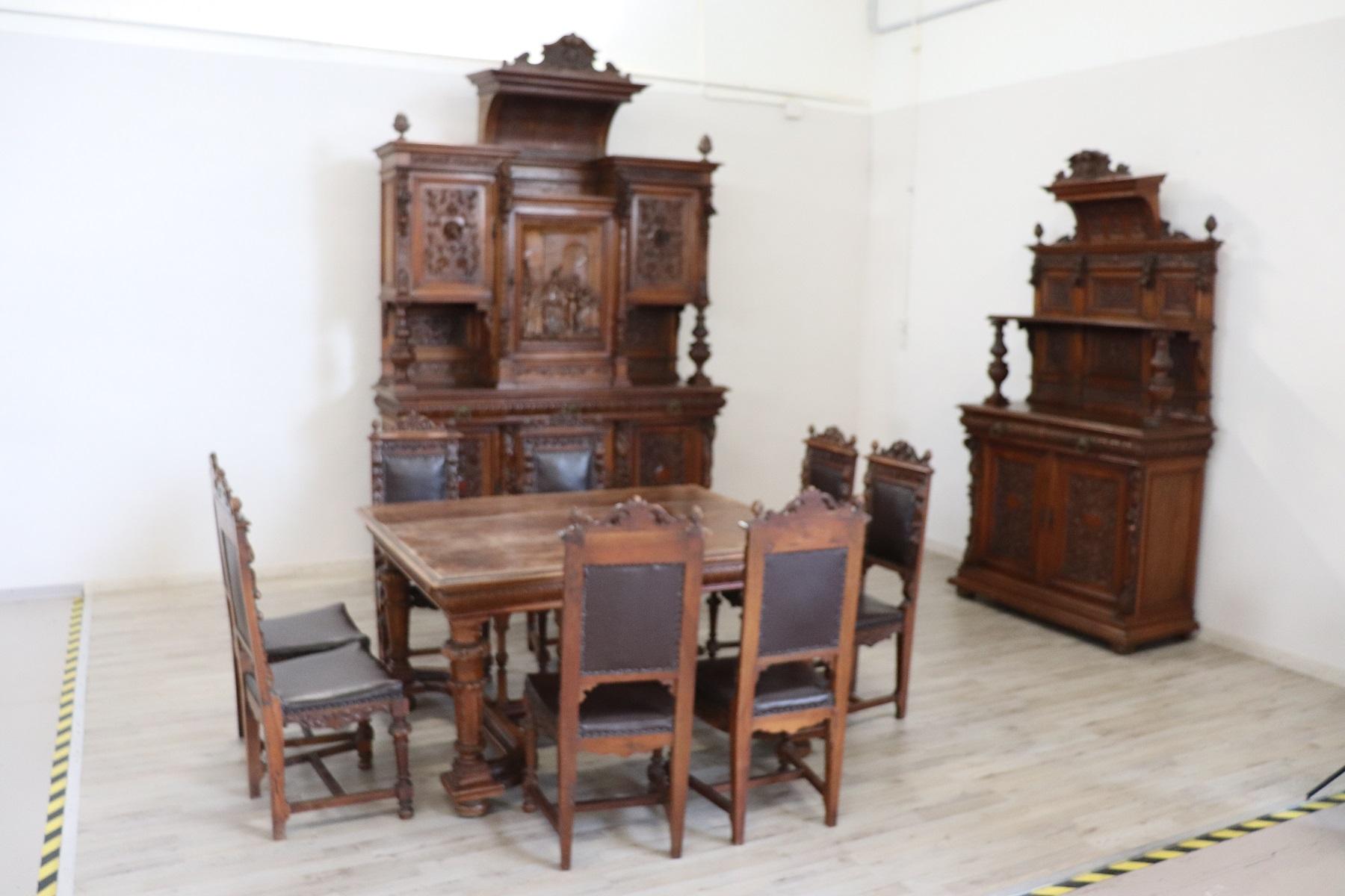 19th Century Italian Renaissance Style Walnut Carved Dining Room Set 11 Pieces 10