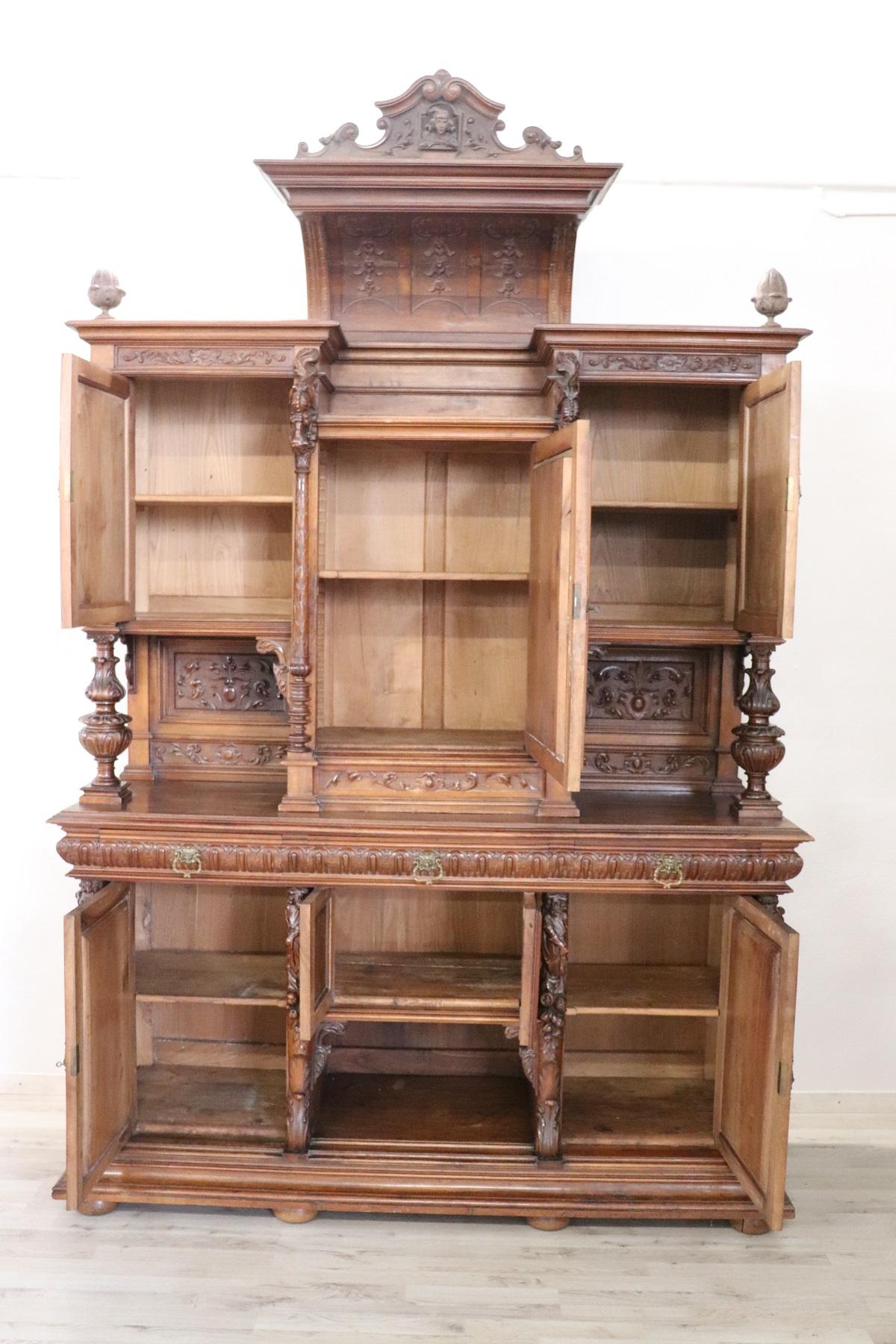 19th Century Italian Renaissance Style Walnut Carved Dining Room Set 11 Pieces 5