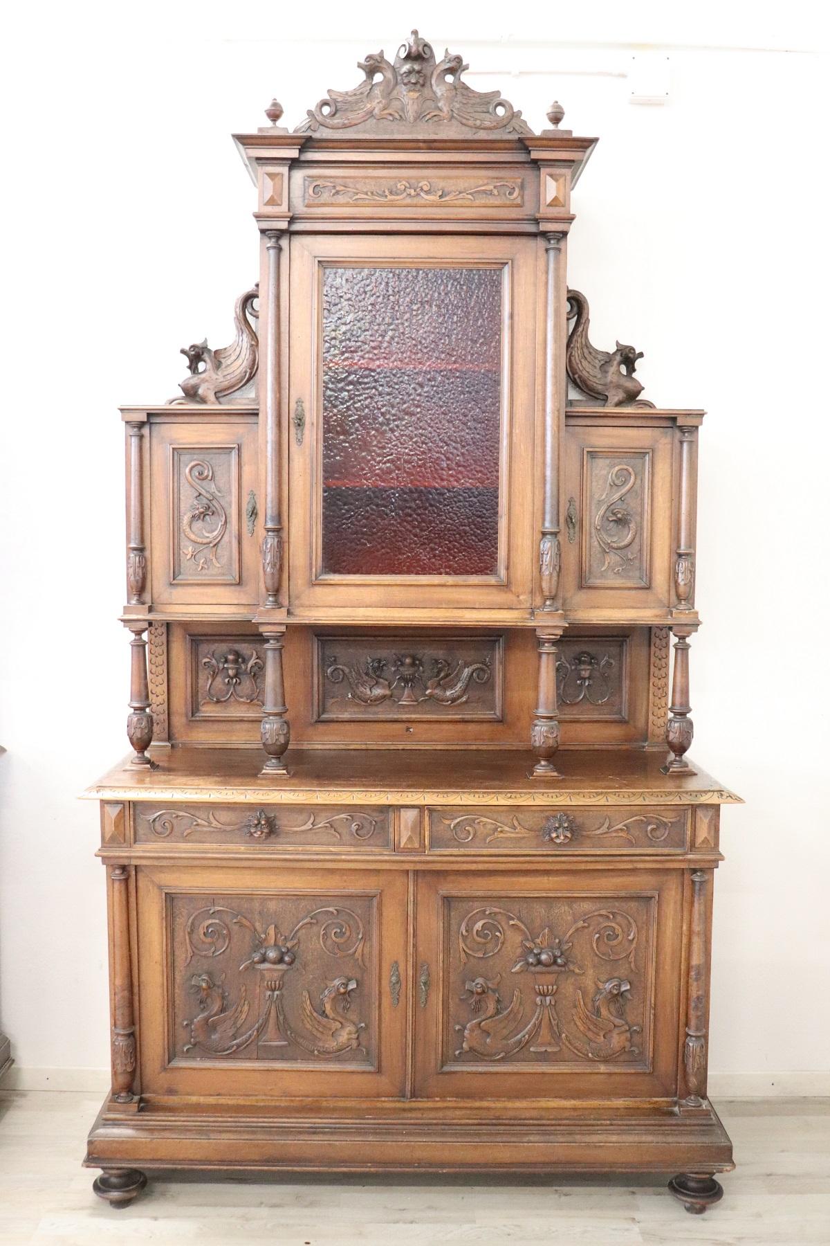 19th Century Italian Renaissance Style Walnut Carved Sideboard, Set of 2 In Good Condition For Sale In Casale Monferrato, IT