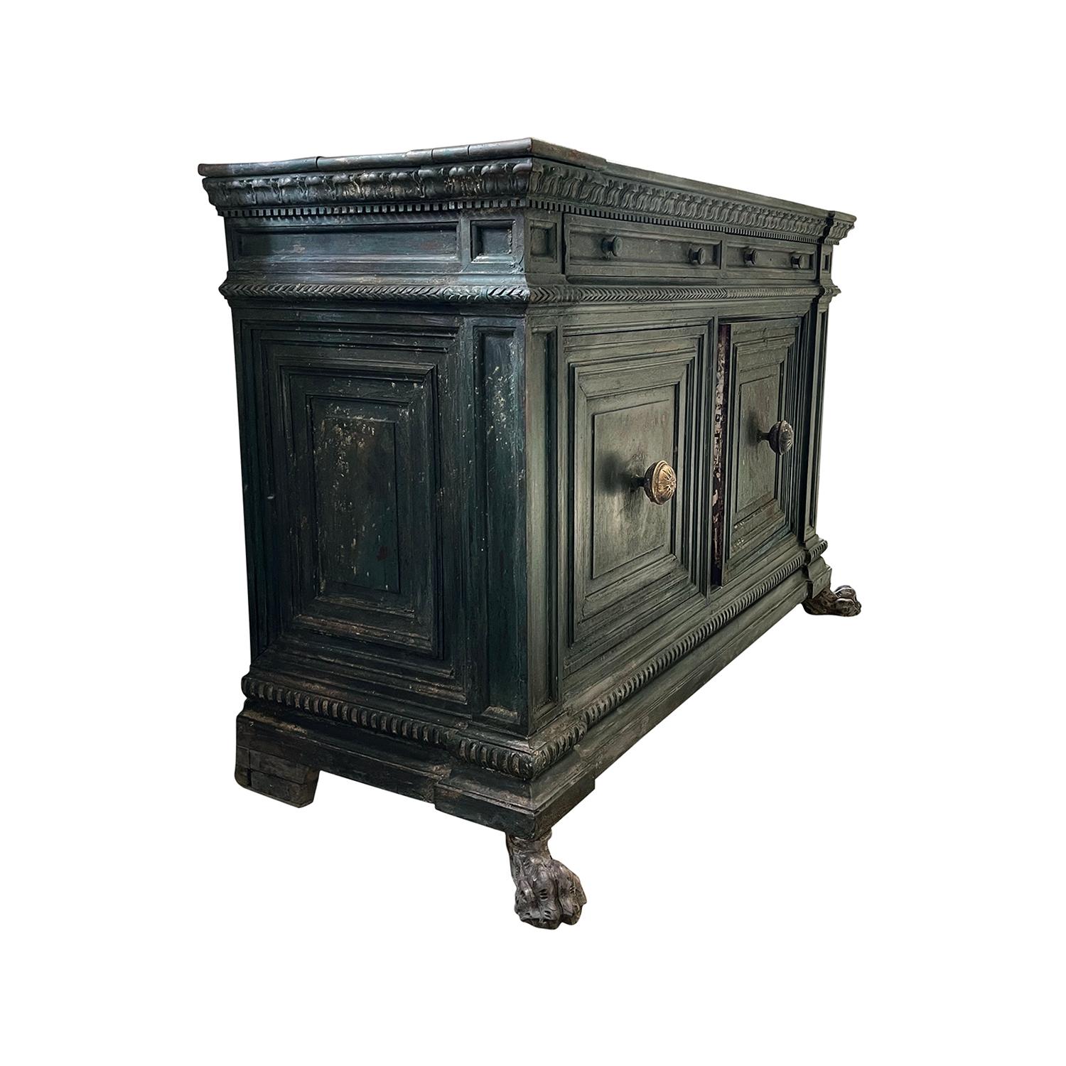 19th Century Italian Renaissance Style Walnut Commode - Antique Tuscan Credenza For Sale 1