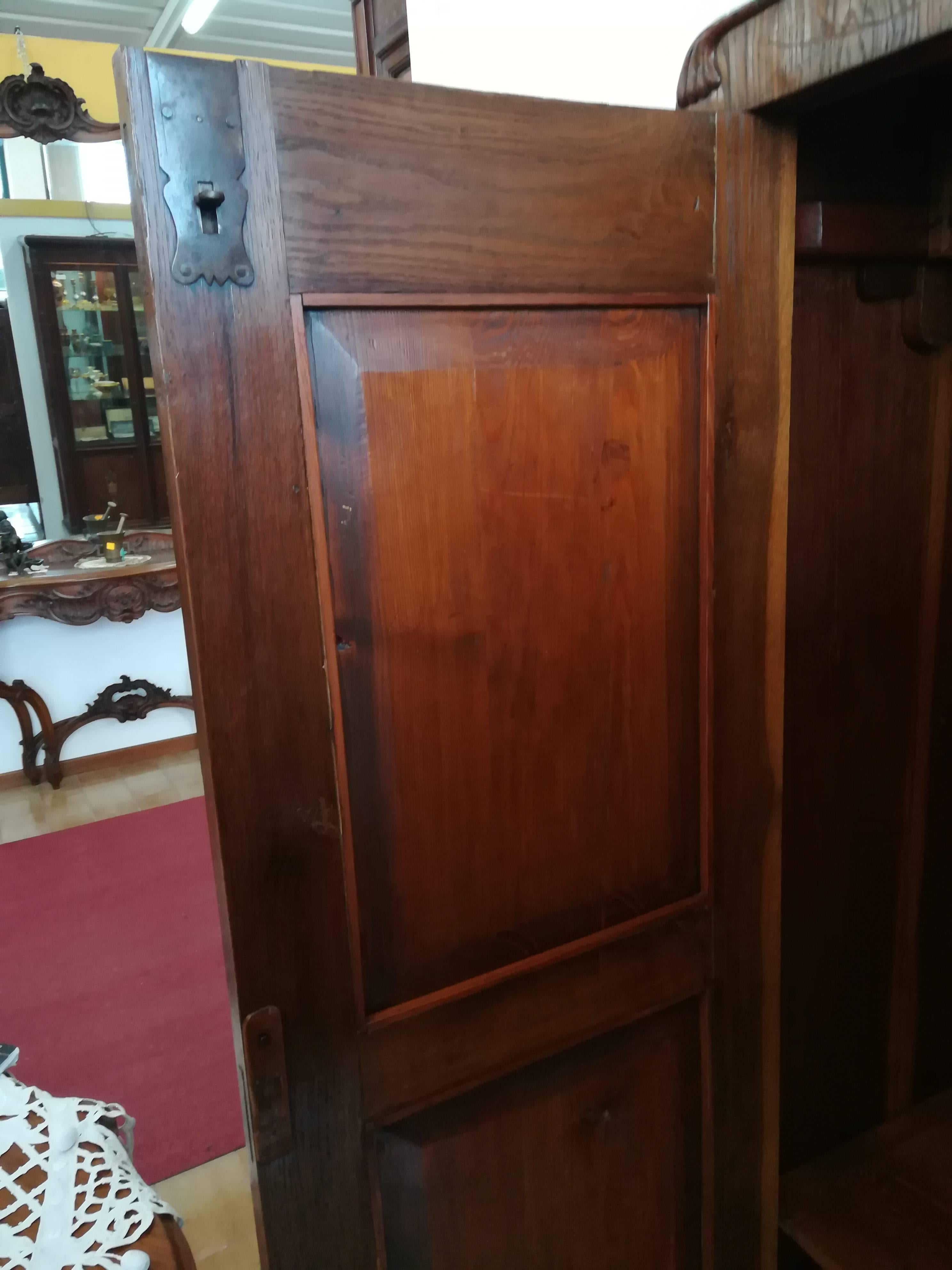 19th Century Italian Restored Brown Oak Wardrobe For Sale 1