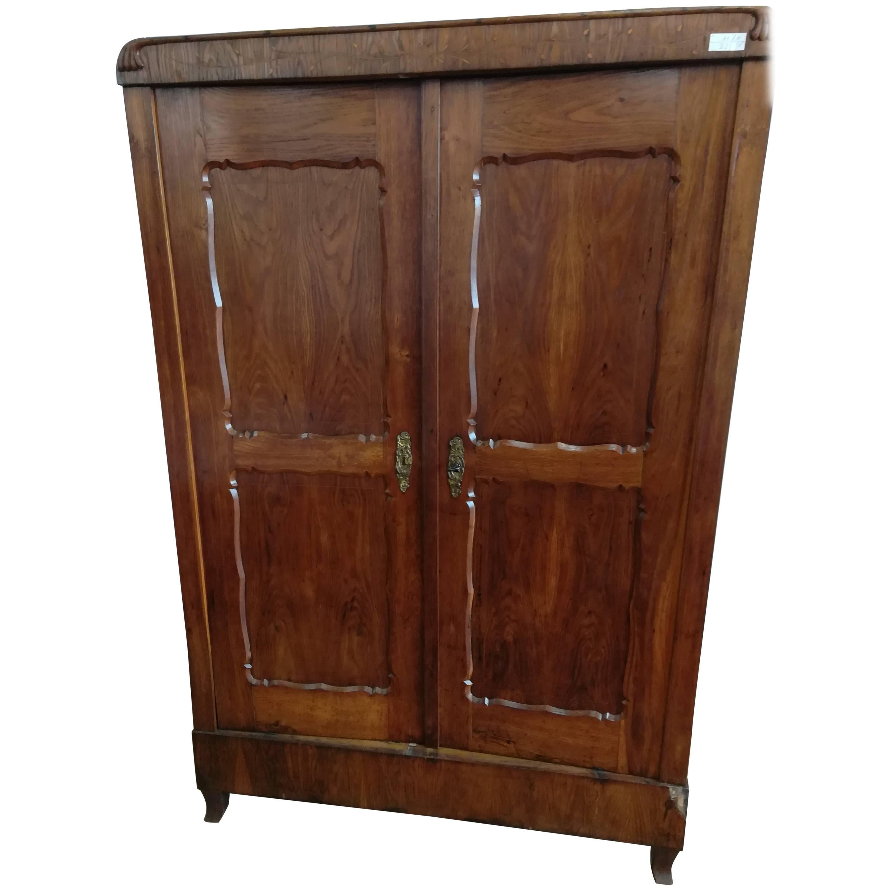 19th Century Italian Restored Brown Oak Wardrobe For Sale