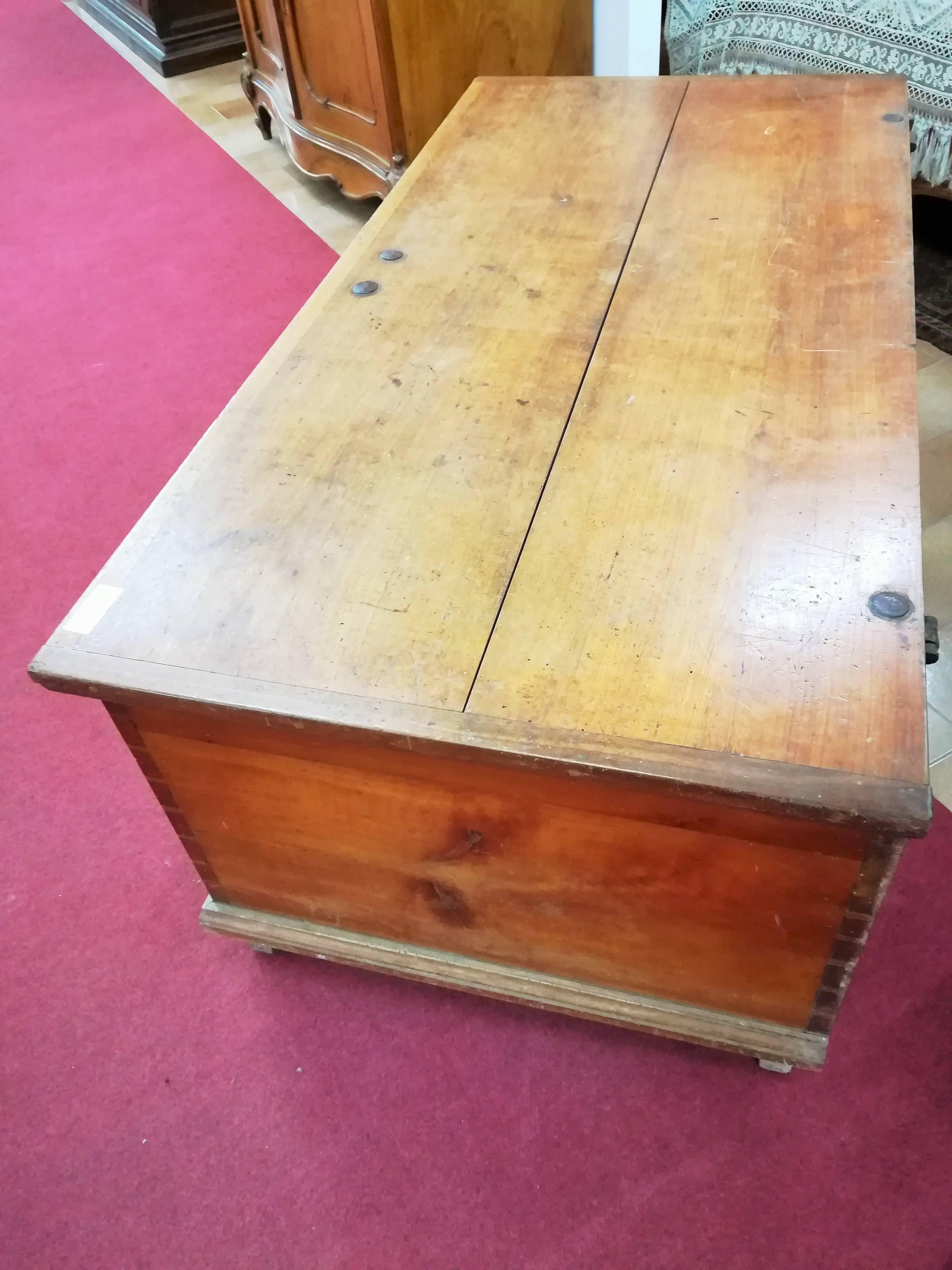 19th Century Italian Restored Solid Cherry Chest In Good Condition For Sale In Wyboston Lakes, GB