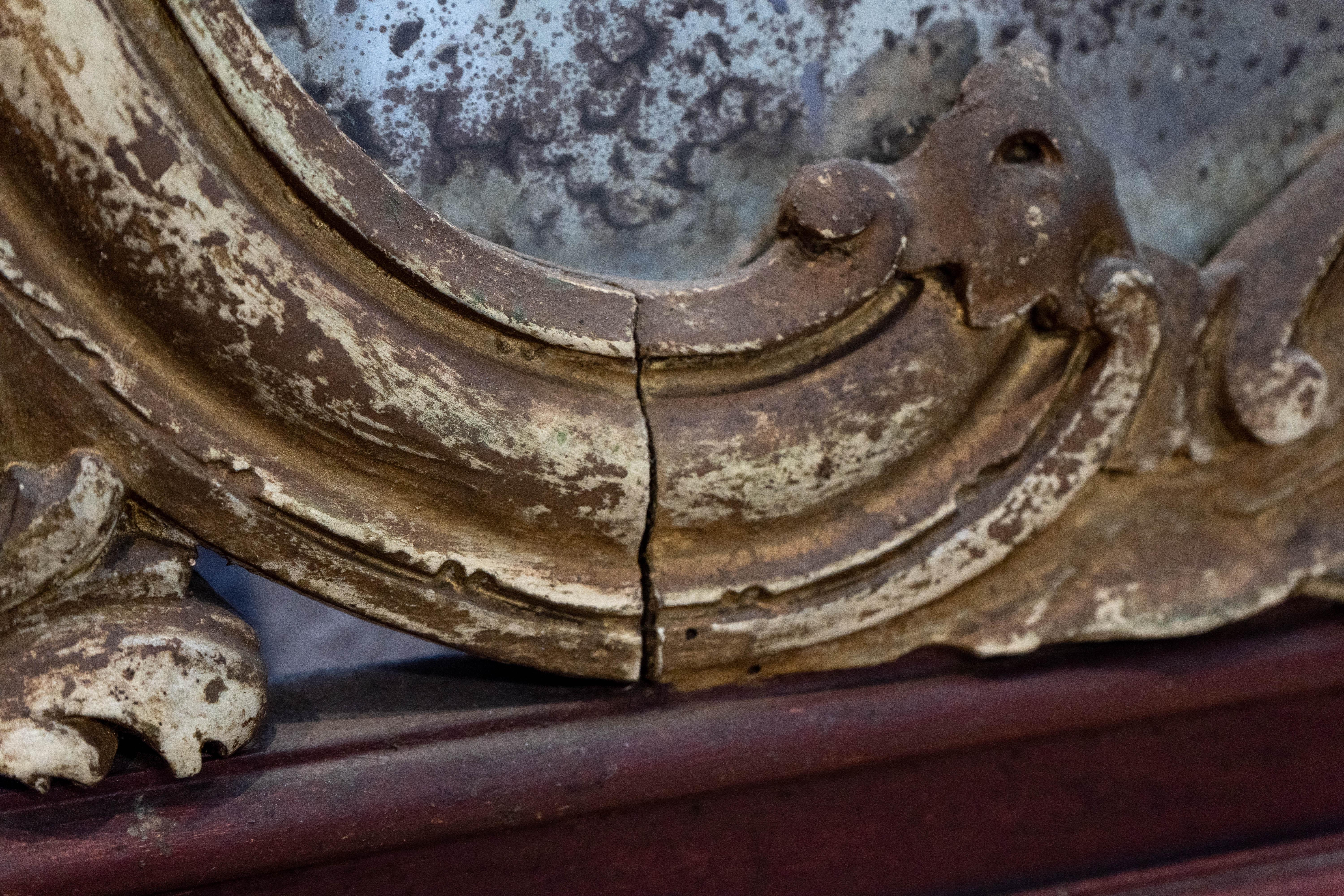 Miroir d'angle en bois doré rococo italien du 19e siècle avec verre d'origine en vente 4