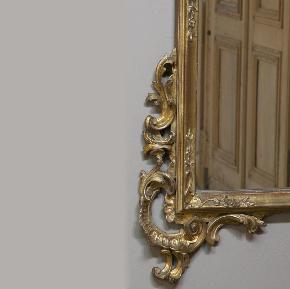19th Century Italian Rococo Hand Carved Giltwood Mirror In Good Condition In Dallas, TX