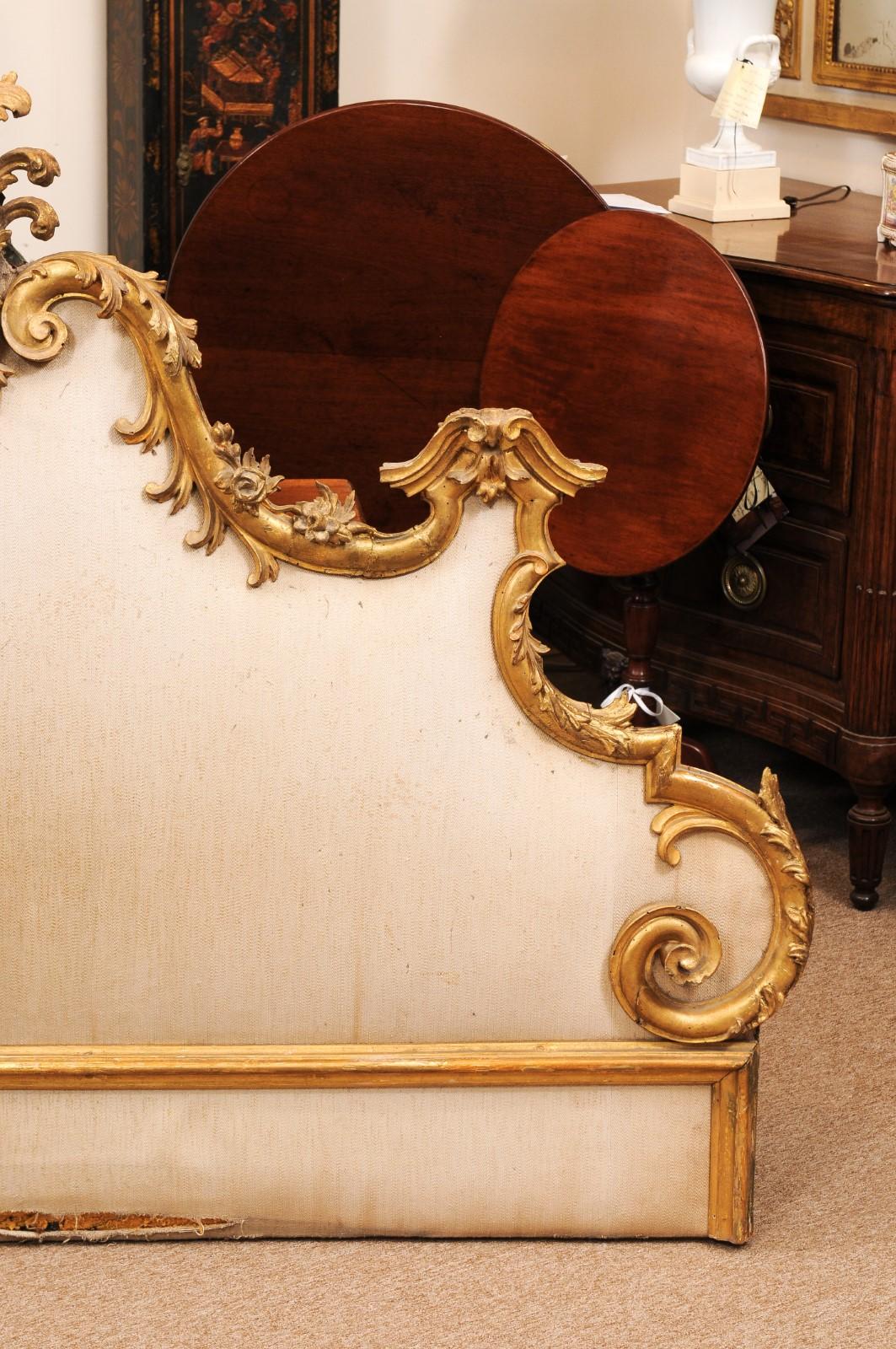 19th Century Italian Rococo Style Carved Giltwood Headboard with Linen Upholster For Sale 3