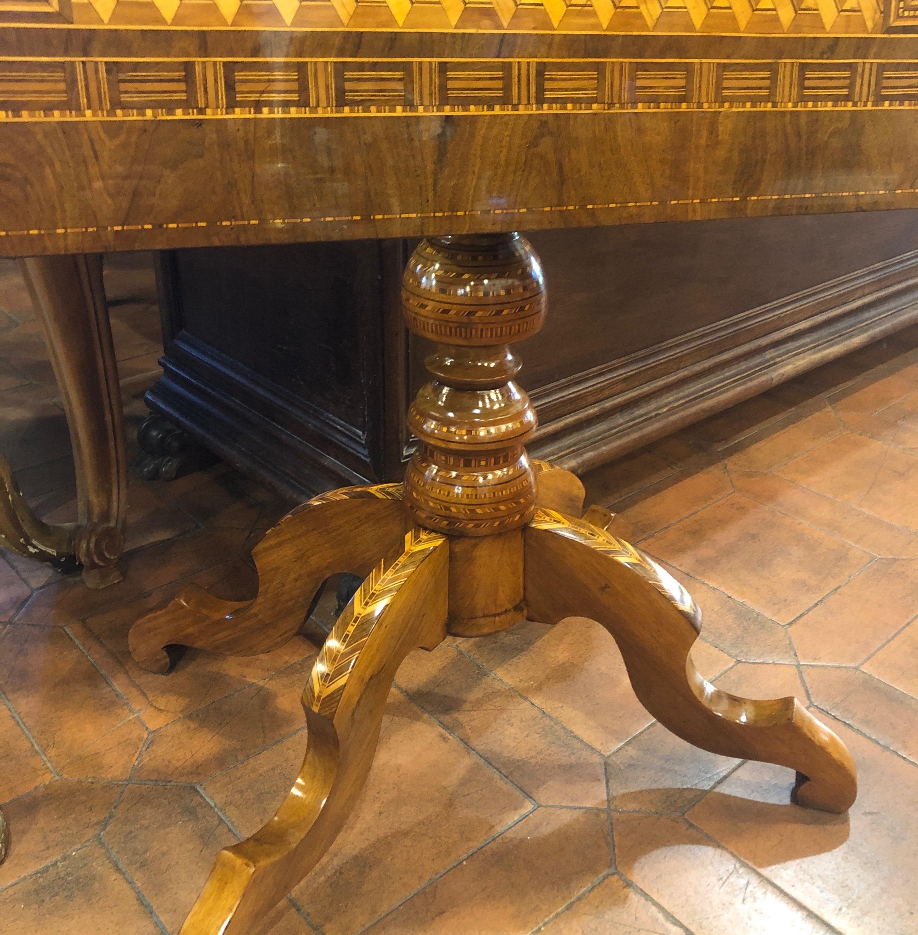 19th Century Italian Rollo Louis Philippe Walnut Inlay Table, 1870s 4