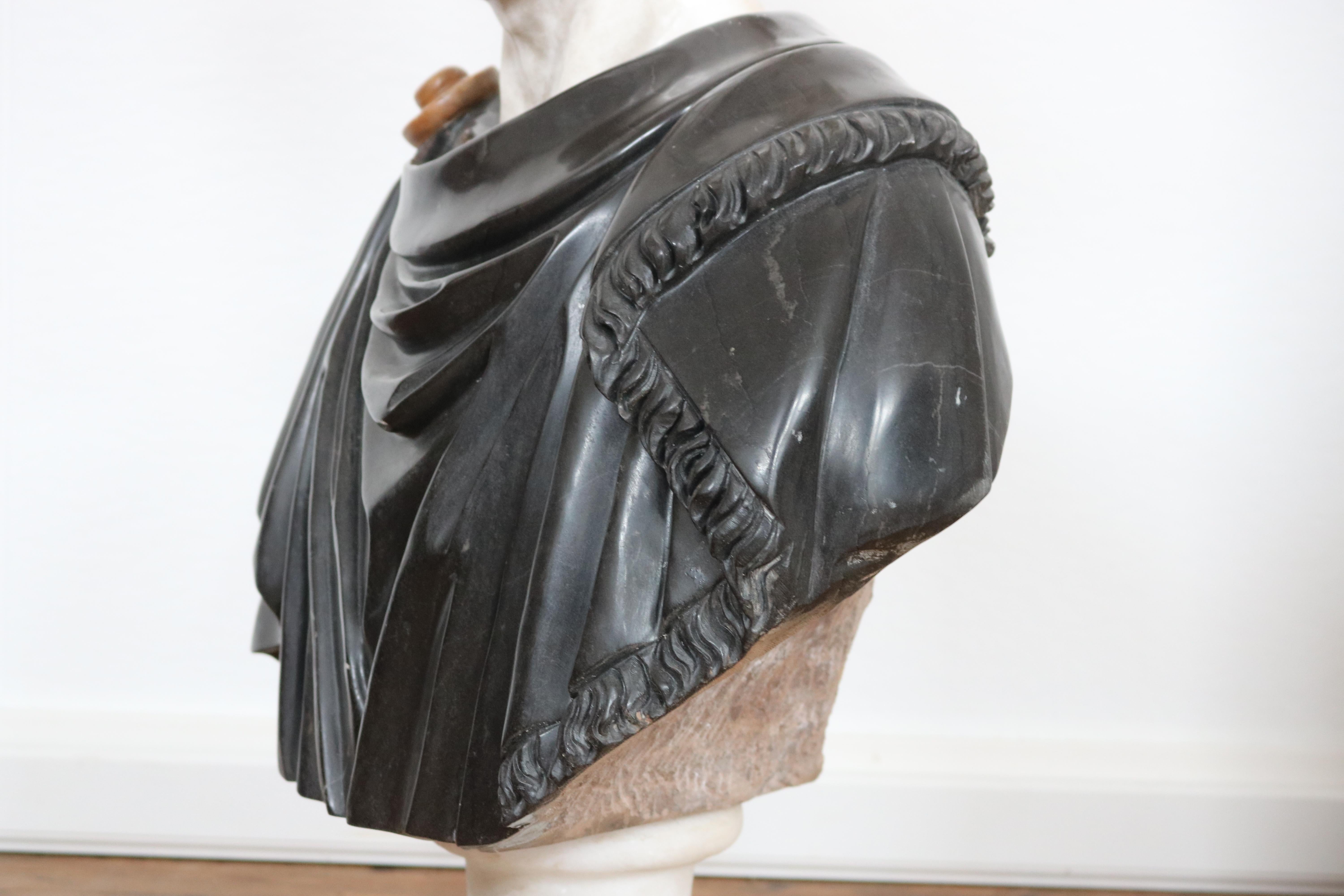 Buste de Vanitas romain italien du 19ème siècle en marbre Memento Mori de style néo-Renaissance en vente 10
