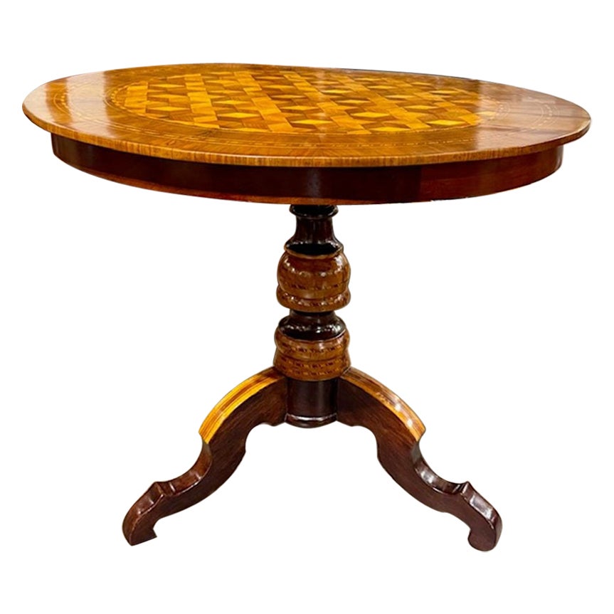 19th Century Italian Round Inlaid Table For Sale