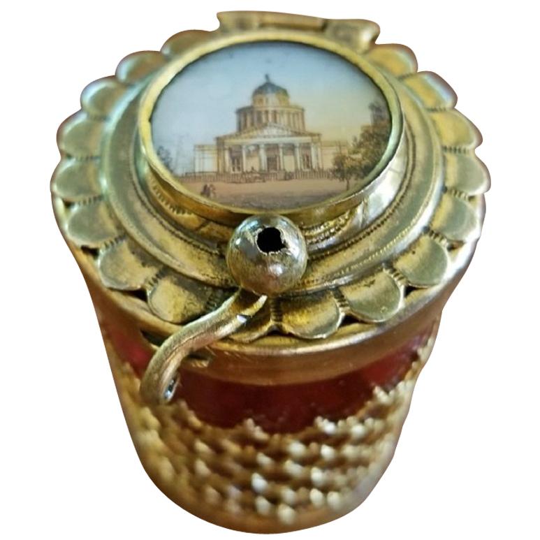 Italienische Rubinglasdose des 19. Jahrhunderts mit Miniatur einer Basilika