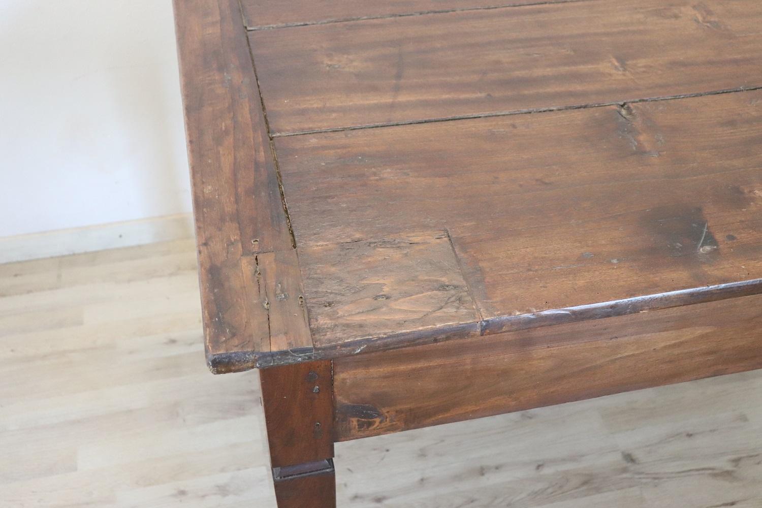 19th Century Italian Rustic Kitchen Table or Writing Table in Poplar Wood  For Sale 2