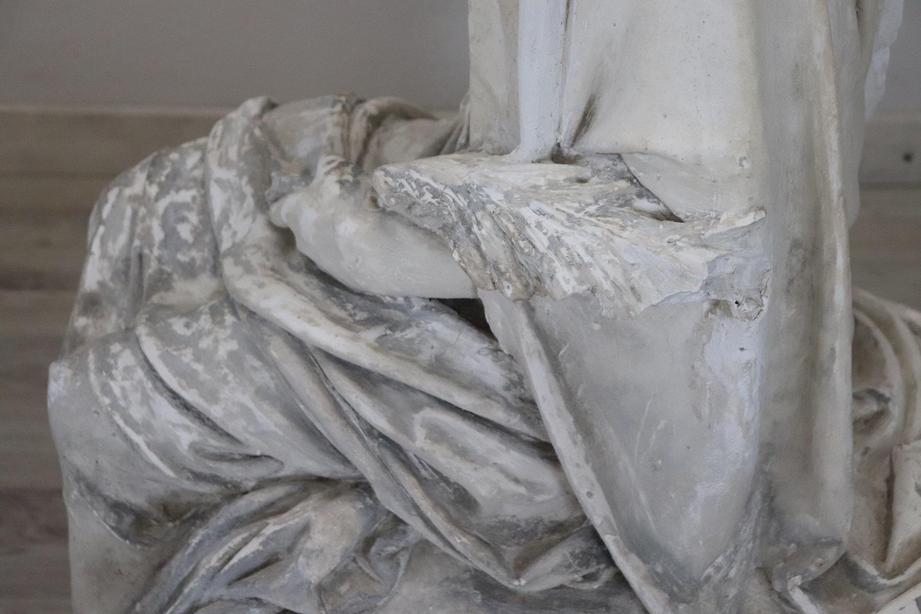 19th Century Italian Sculpture in Plaster Young Girl on a Wooden Base 6