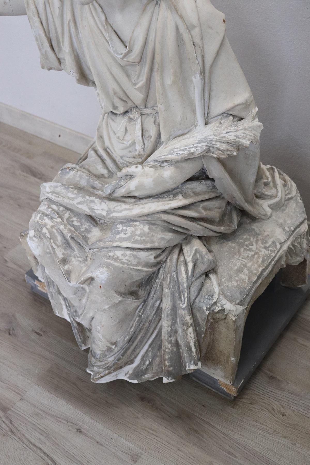 19th Century Italian Sculpture in Plaster Young Girl on a Wooden Base 3