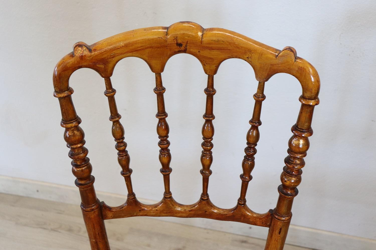 19th Century Italian Set of Five Turned Wood Famous Chiavari Chairs 4