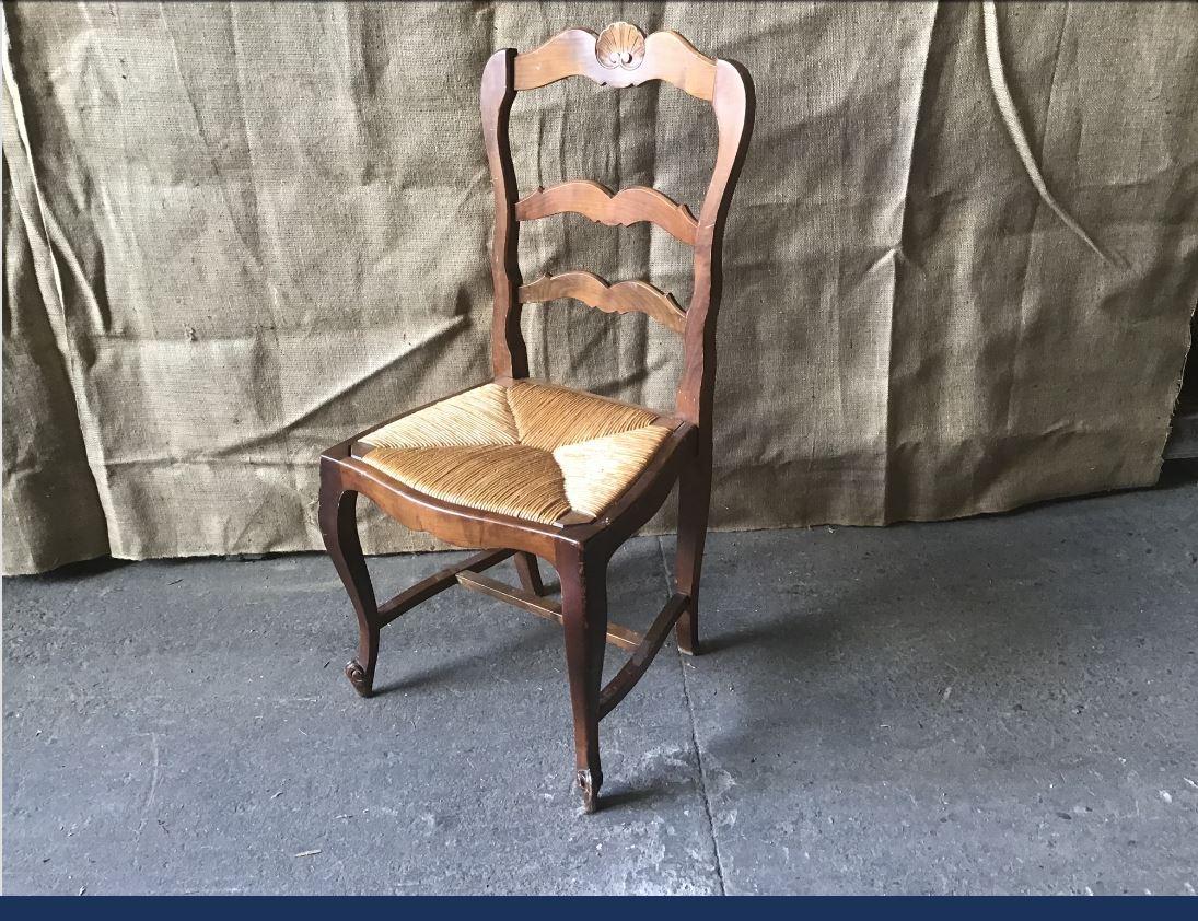 American Colonial 19th Century Italian Set of Six Dining Chairs with Straw Seat, 1890s For Sale