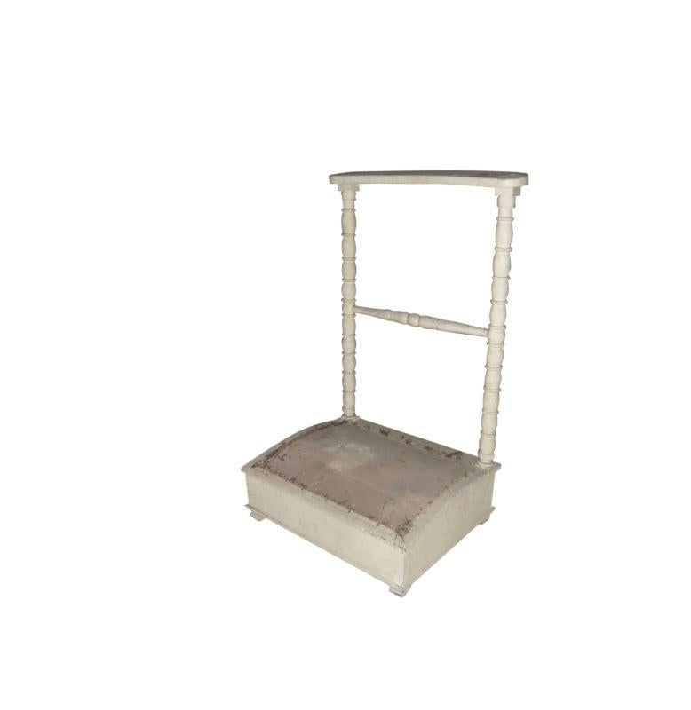 Victorian 19th Century Italian Set of Wooden Kneeling-Stool For Sale