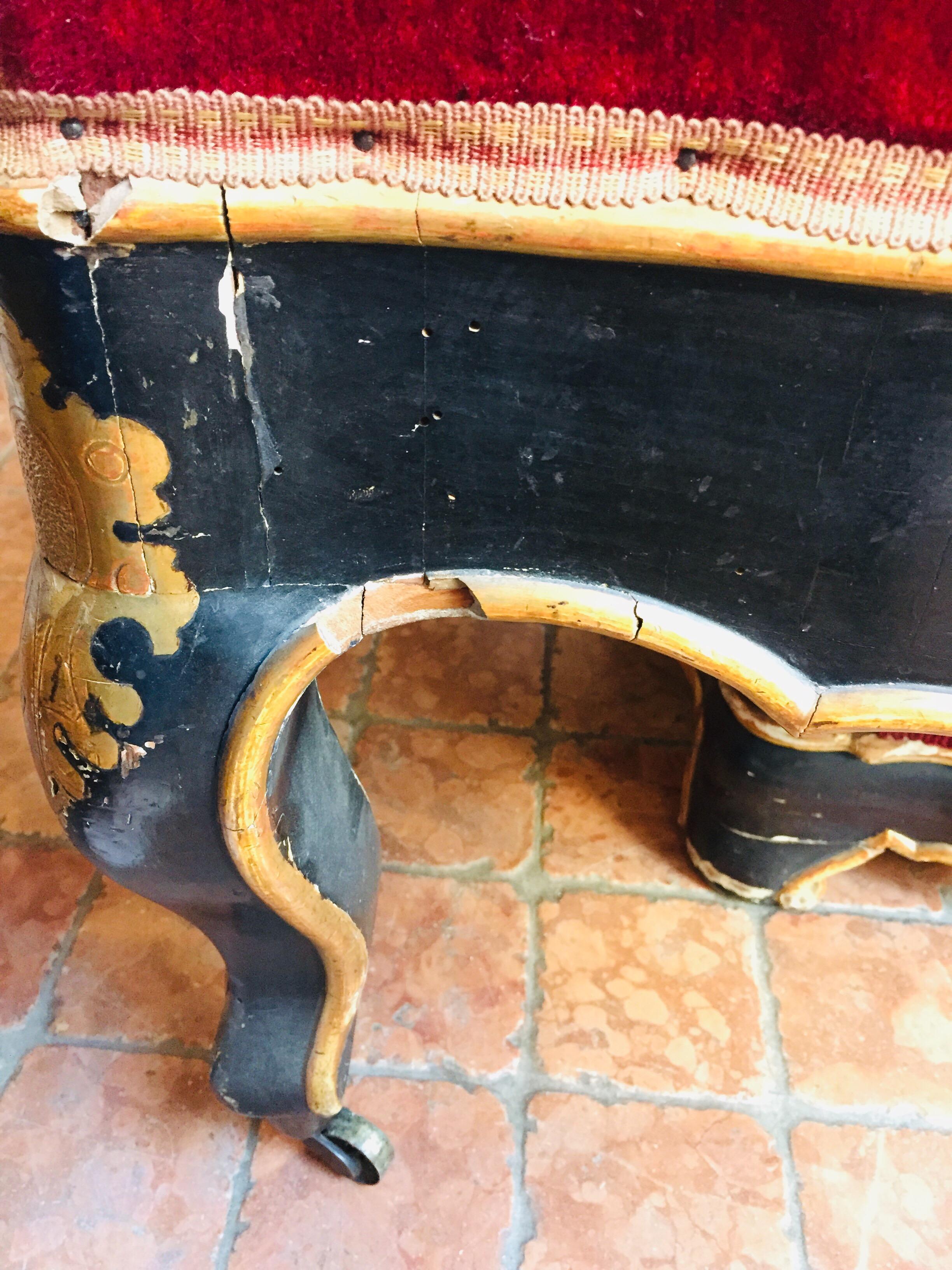 19th Century Italian Sicilian Armchair and Footrest Red Velvet Gilt Details For Sale 6