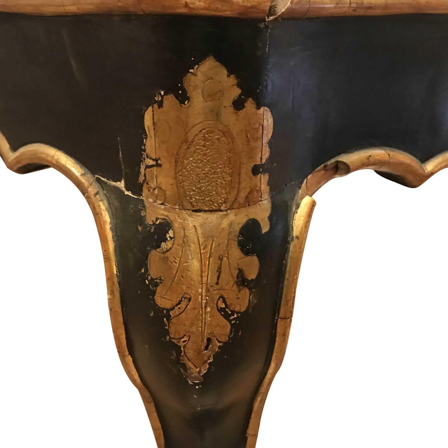 Doré Fauteuil sicilien italien du 19ème siècle et repose-pieds en velours rouge doré en vente