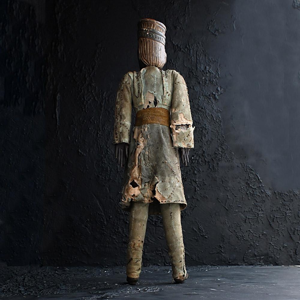 Italienische / sizilianische große handgefertigte Marionette aus dem 19. (Kiefernholz) im Angebot