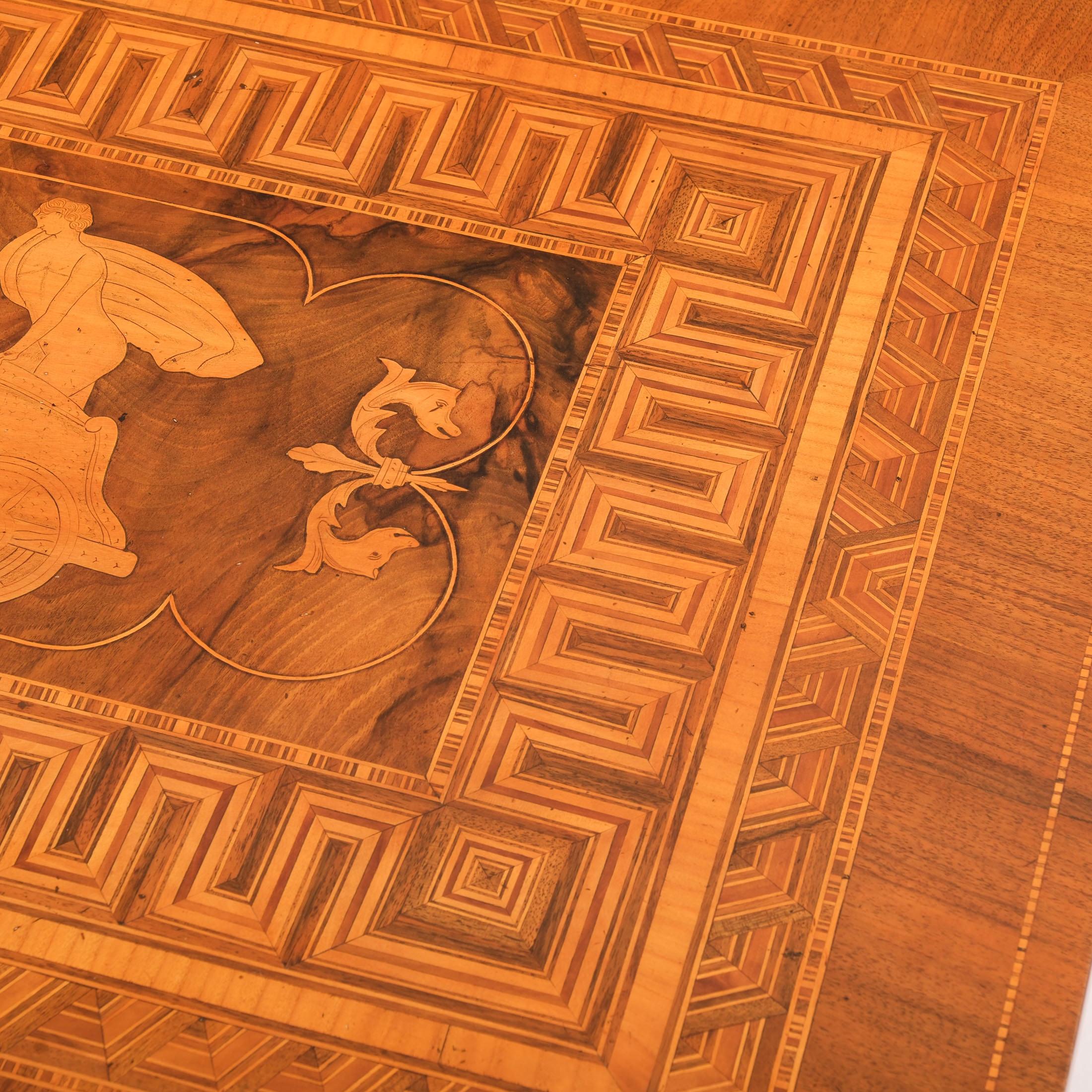 19th Century Italian Side Table Lombardy Nutwood Bon état à Münster, DE