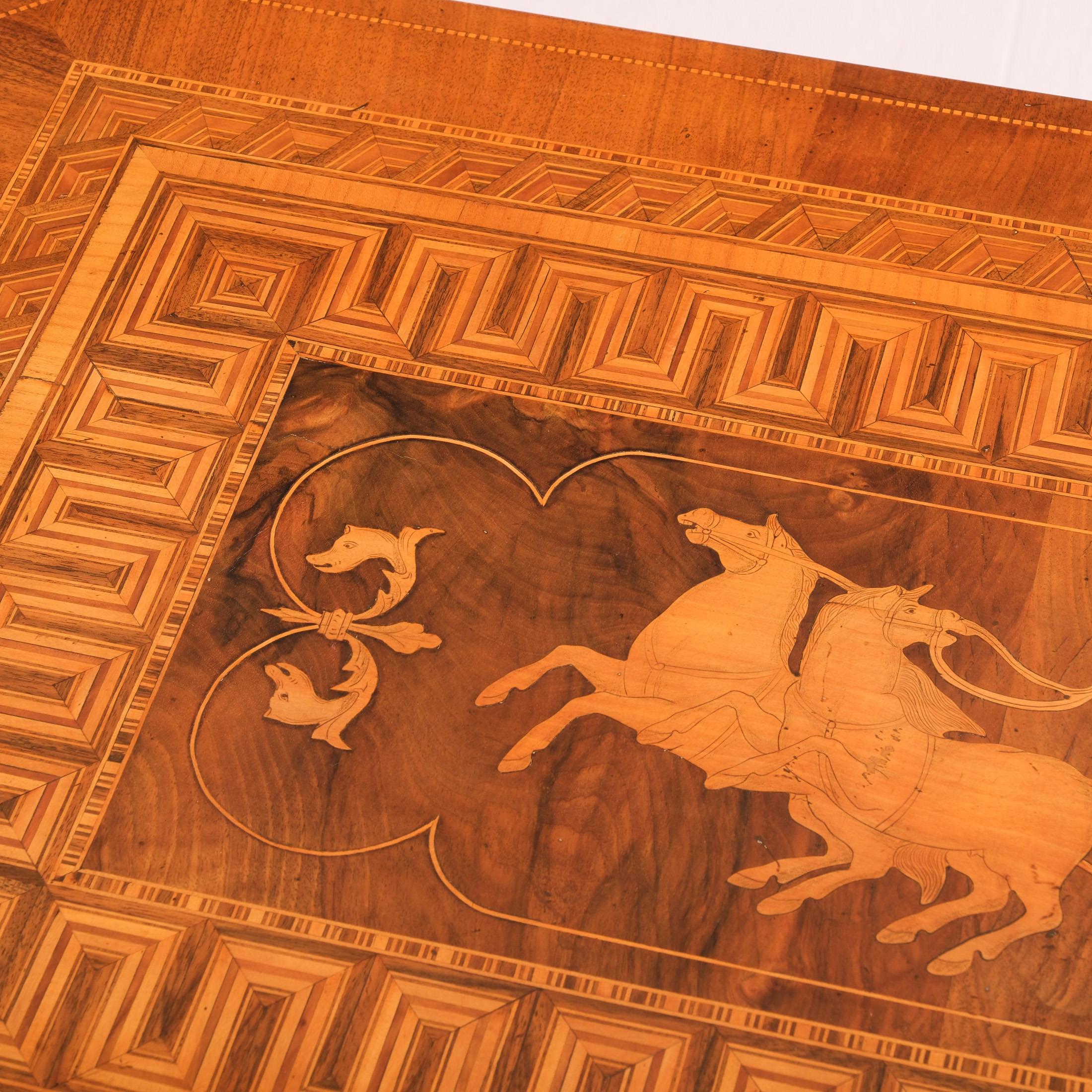 Milieu du XIXe siècle 19th Century Italian Side Table Lombardy Nutwood