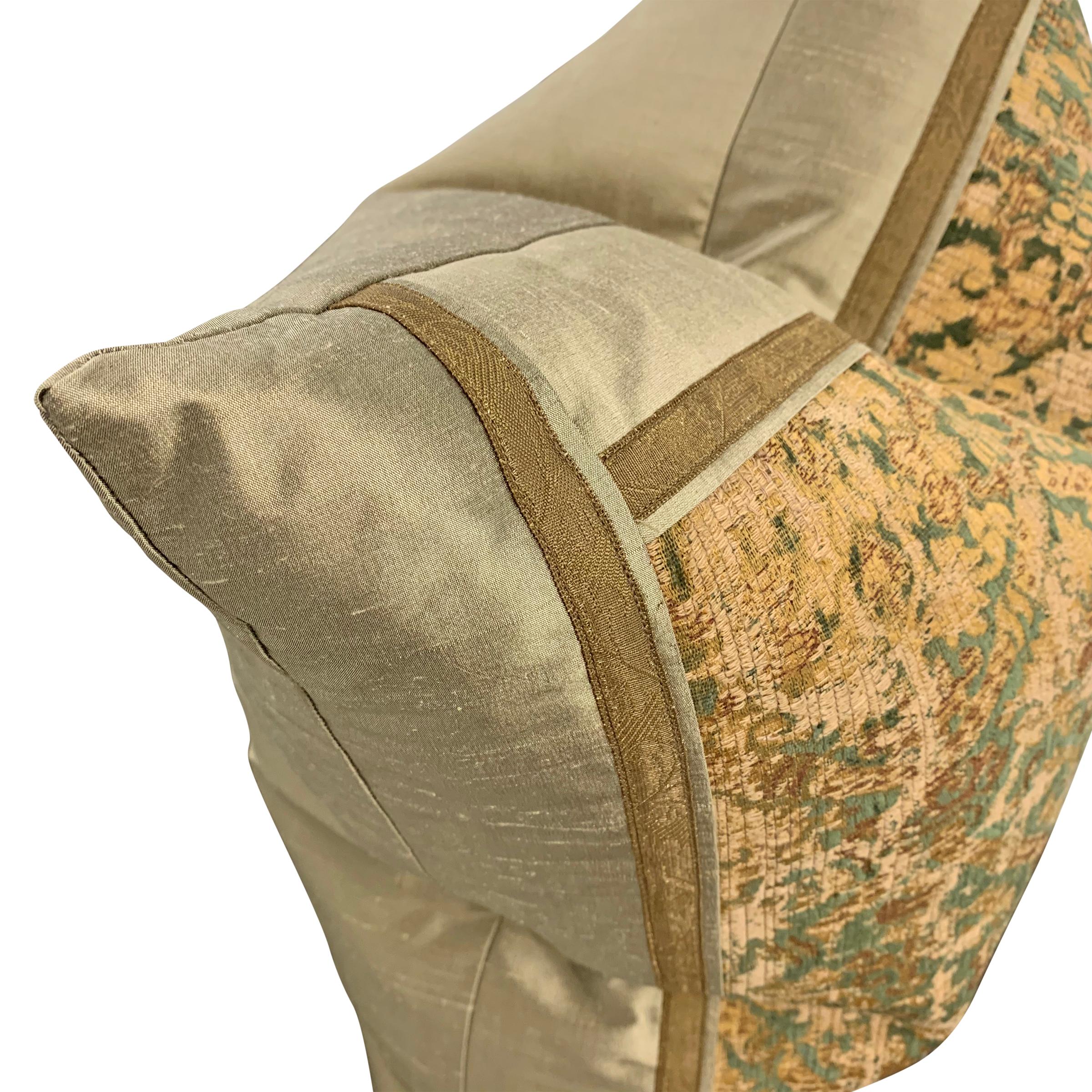 19th Century Italian Silk Velvet Pillow In Good Condition In Chicago, IL