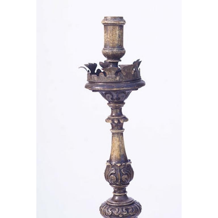 Juego de cuatro candelabros italianos de plata, plateados
Dimensiones: 32,5 