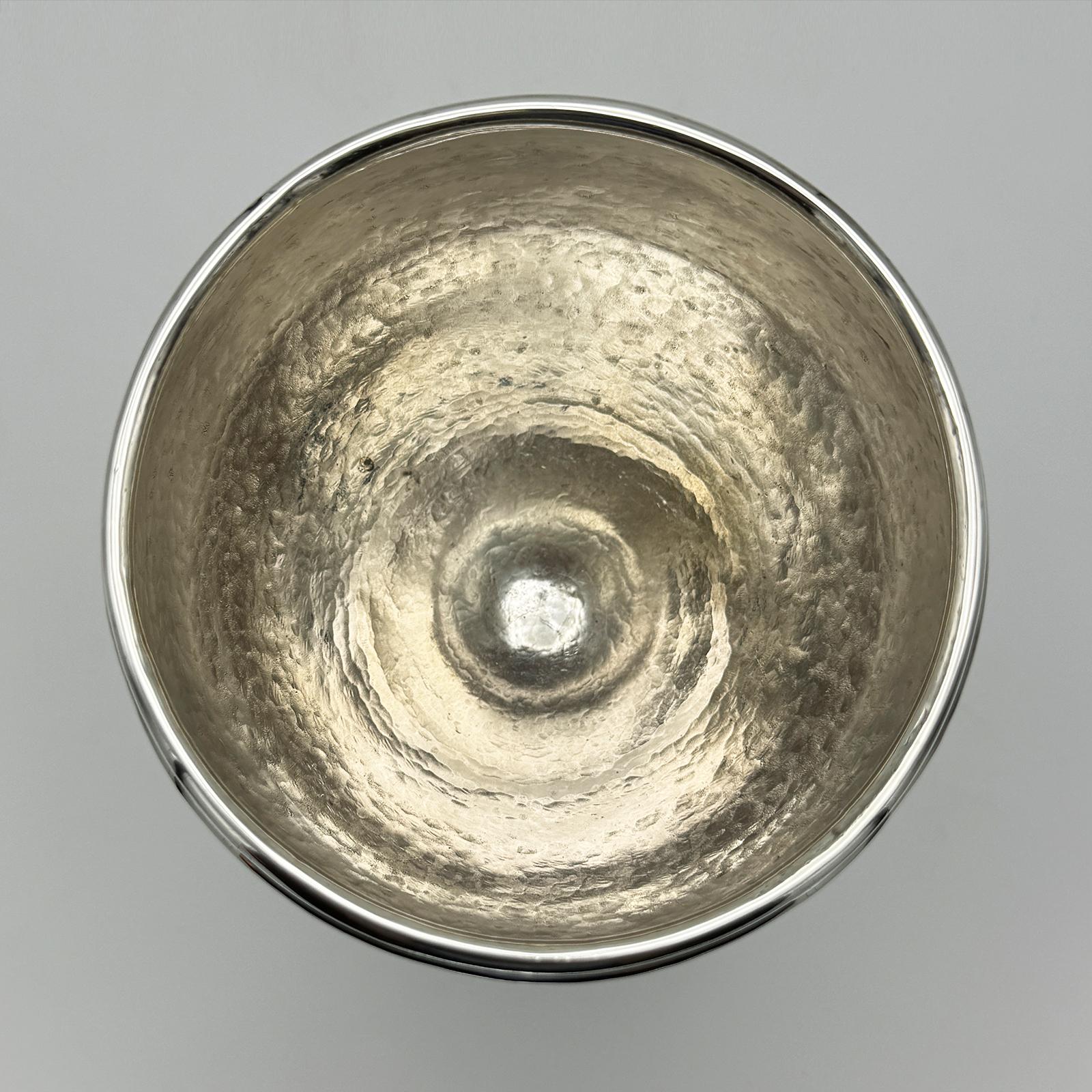 Italiano Vaso in argento del XIX secolo con decorazione a grano di Buccellati Italia in vendita