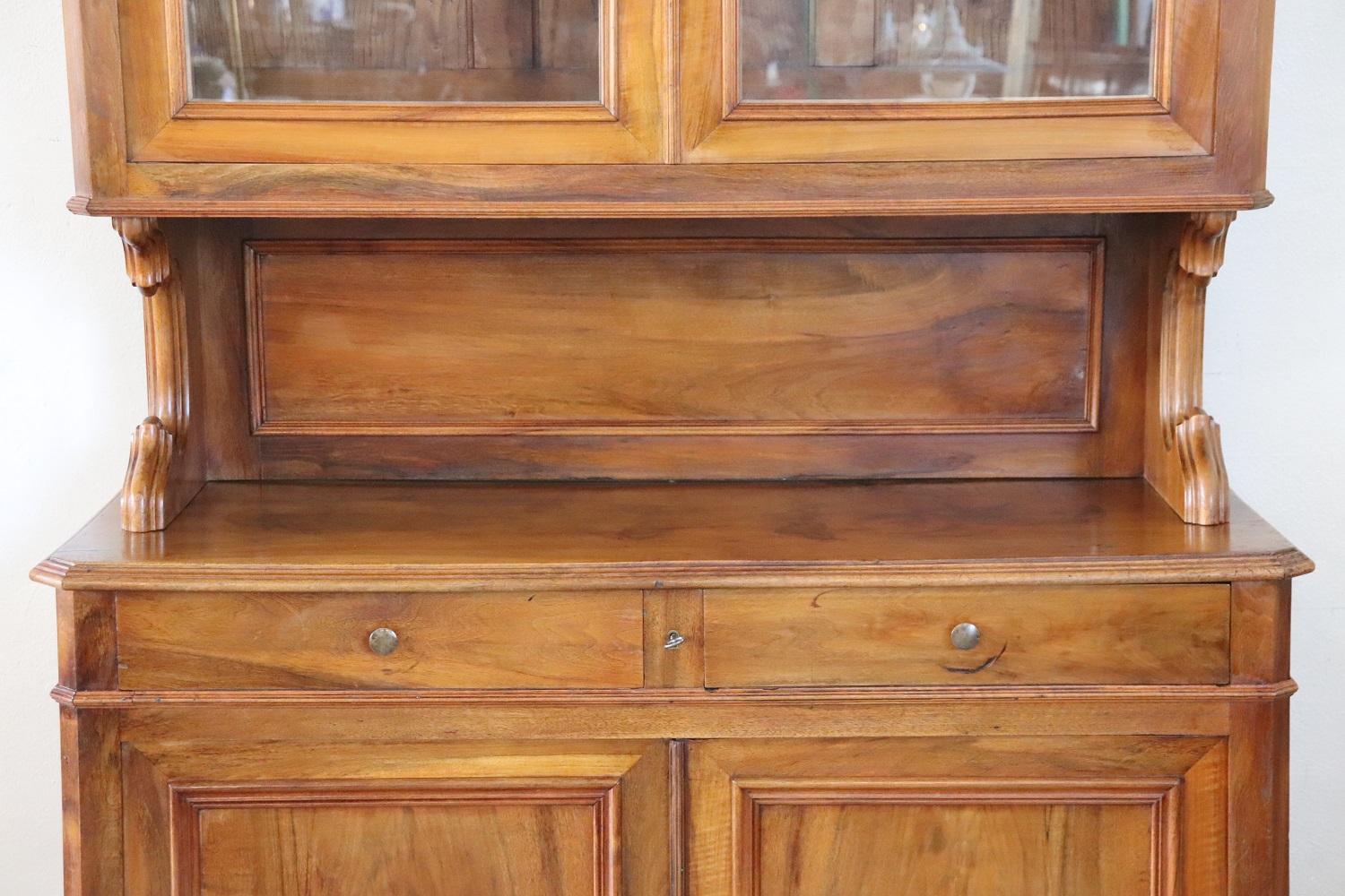 19th Century Italian Solid Walnut Antique Sideboard In Good Condition In Casale Monferrato, IT