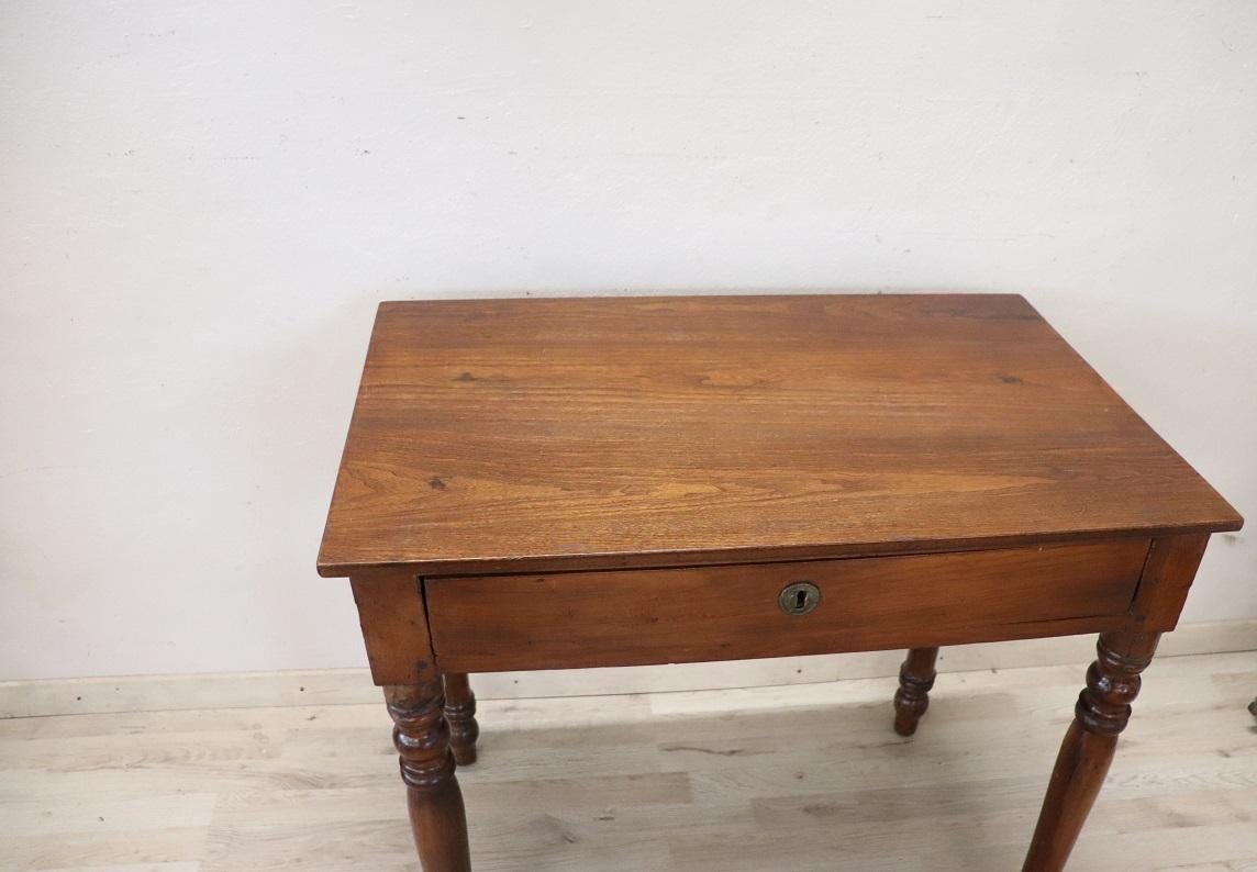 19th Century Italian Solid Walnut Antique Small Writing Desk  For Sale 1