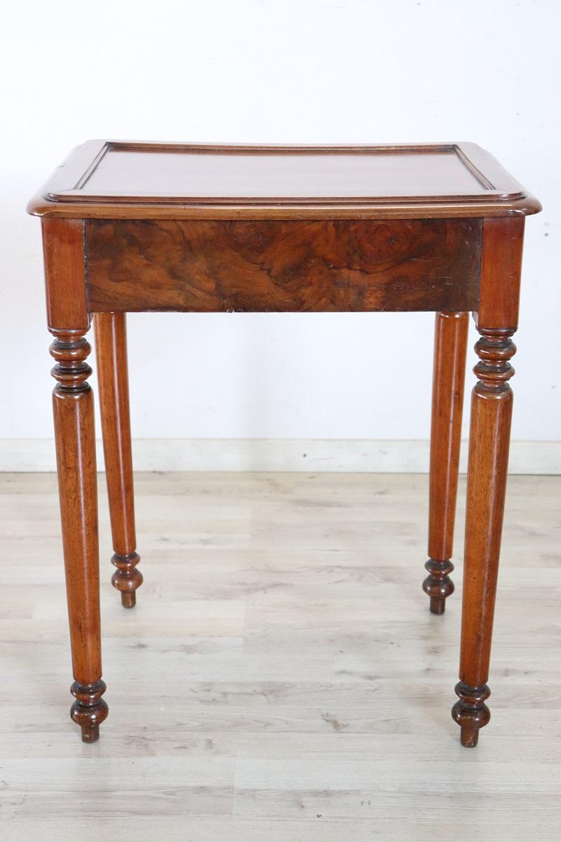 19th Century Italian Solid Walnut Antique Small Writing Desk or Side Table For Sale 3