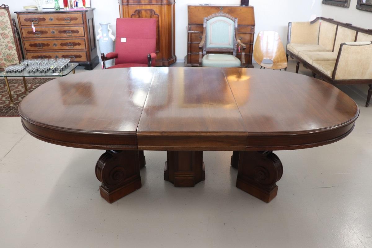 19th Century Italian Solid Walnut Oval Extendable Dining Table Length 307, 08