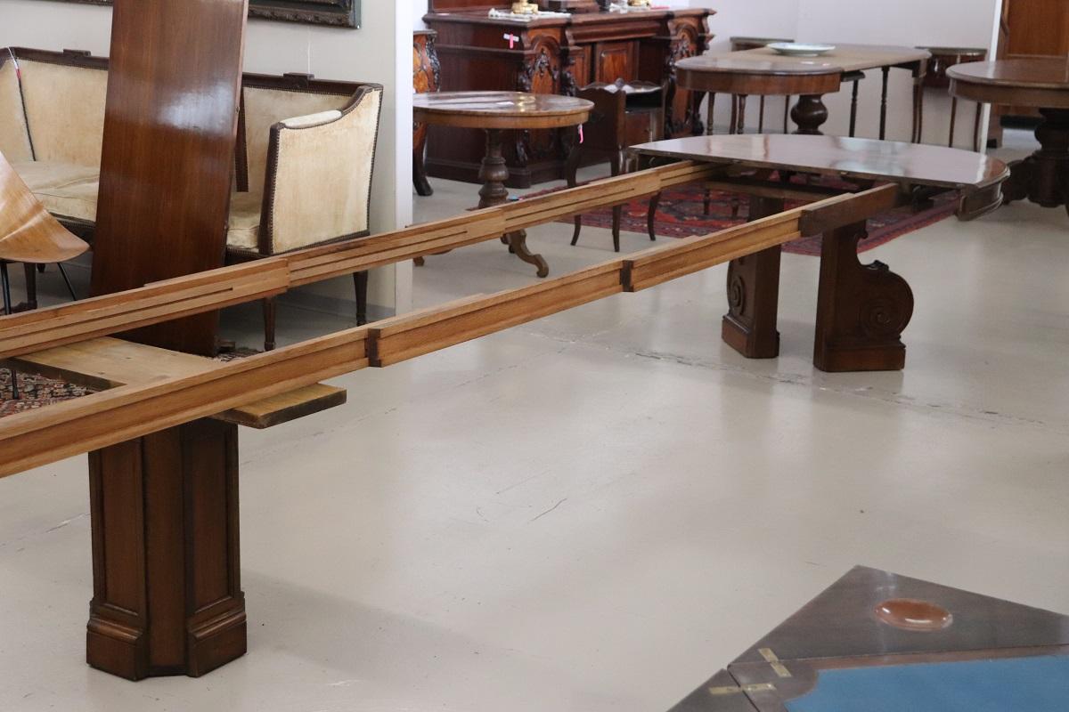 19th Century Italian Solid Walnut Oval Extendable Dining Table Length 307, 08