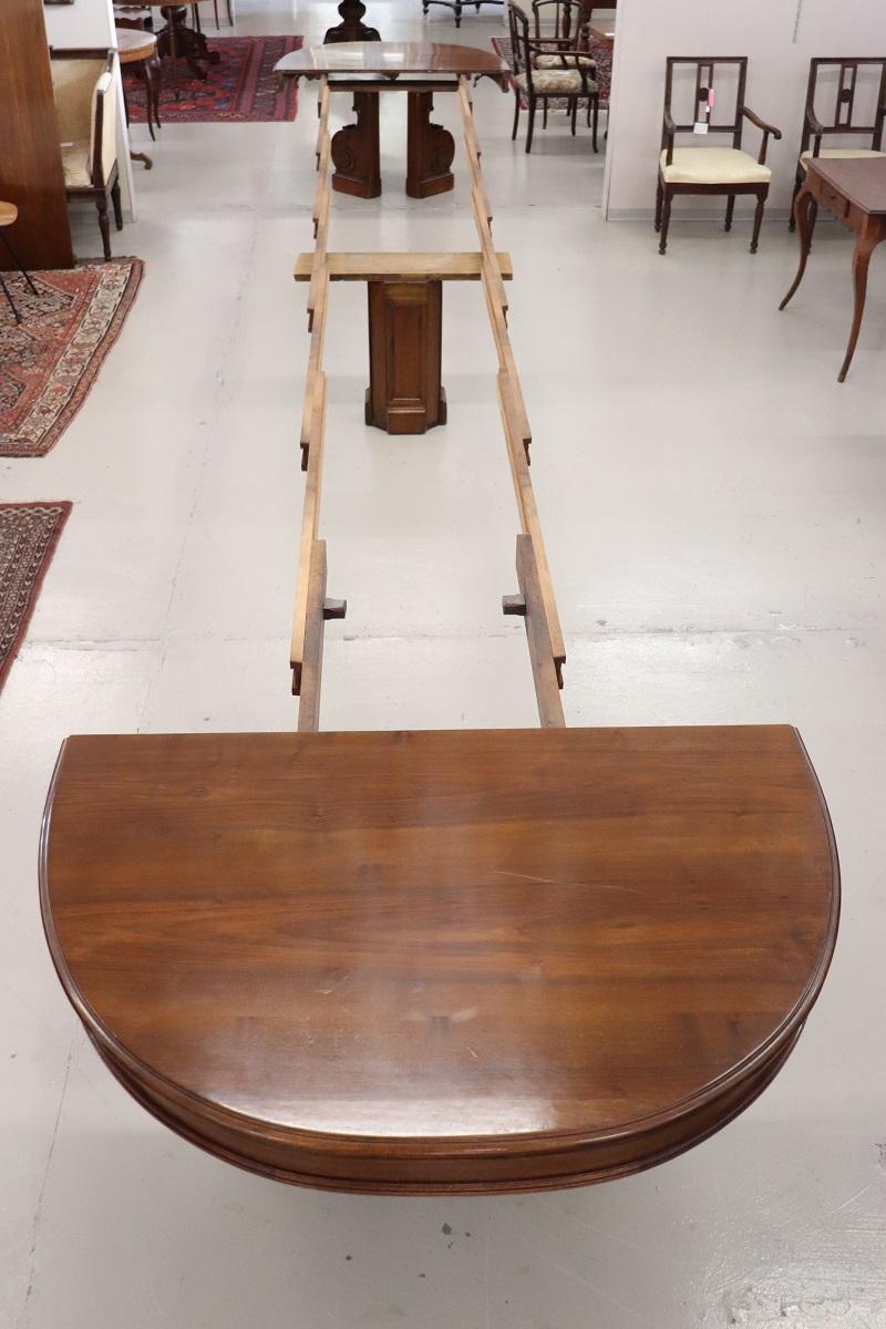19th Century Italian Solid Walnut Oval Extendable Dining Table Length 307, 08