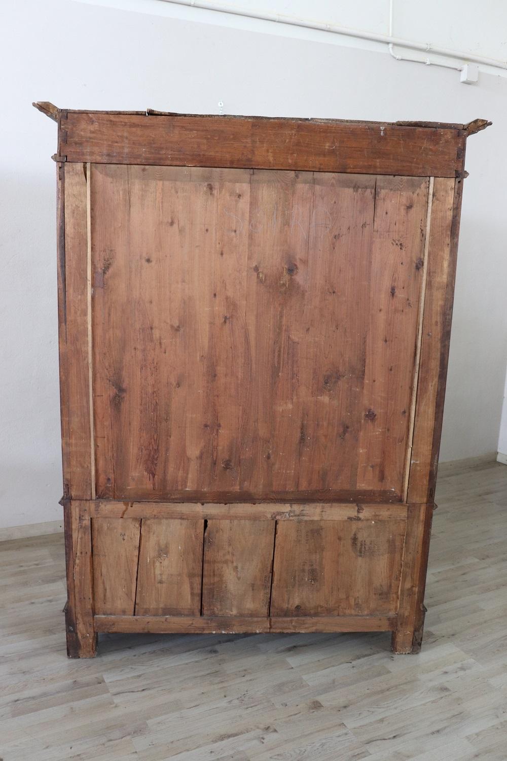 19th Century Italian Solid Walnut Wood Antique Wardrobe or Armoire For Sale 3