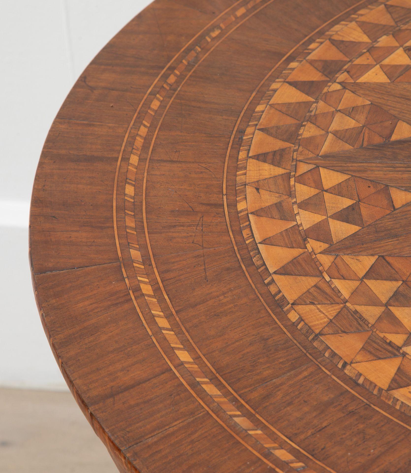 Table italienne Sorrento du 19e siècle en vente 3