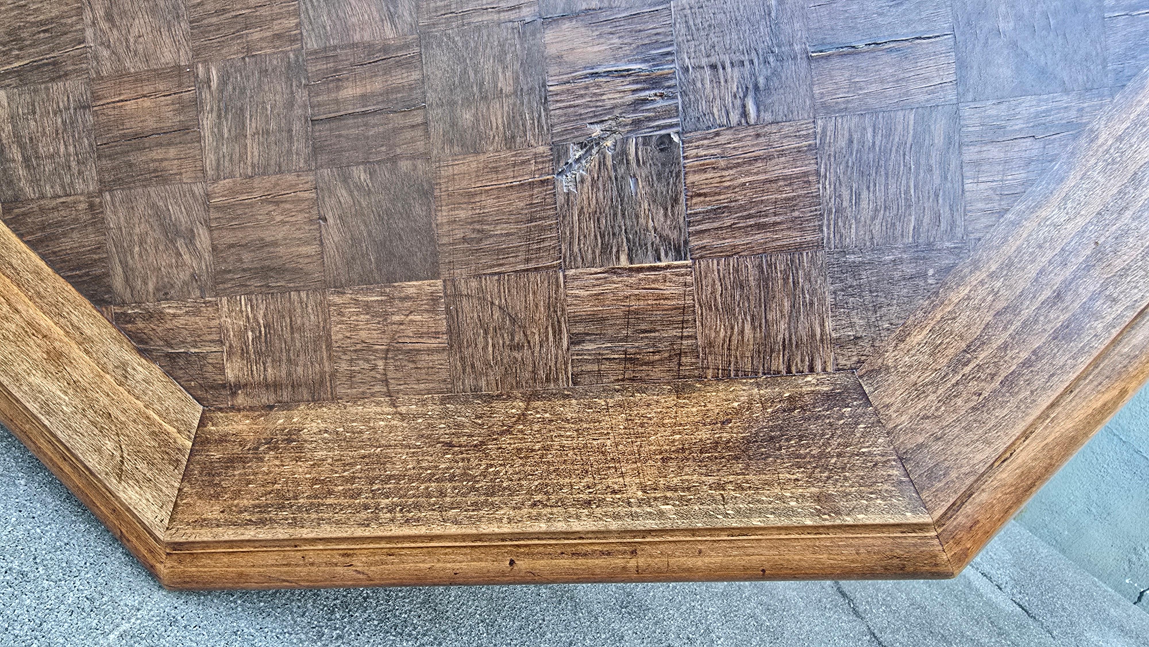 19th Century Italian Table with Carved Female Sphinxes and Lions For Sale 6