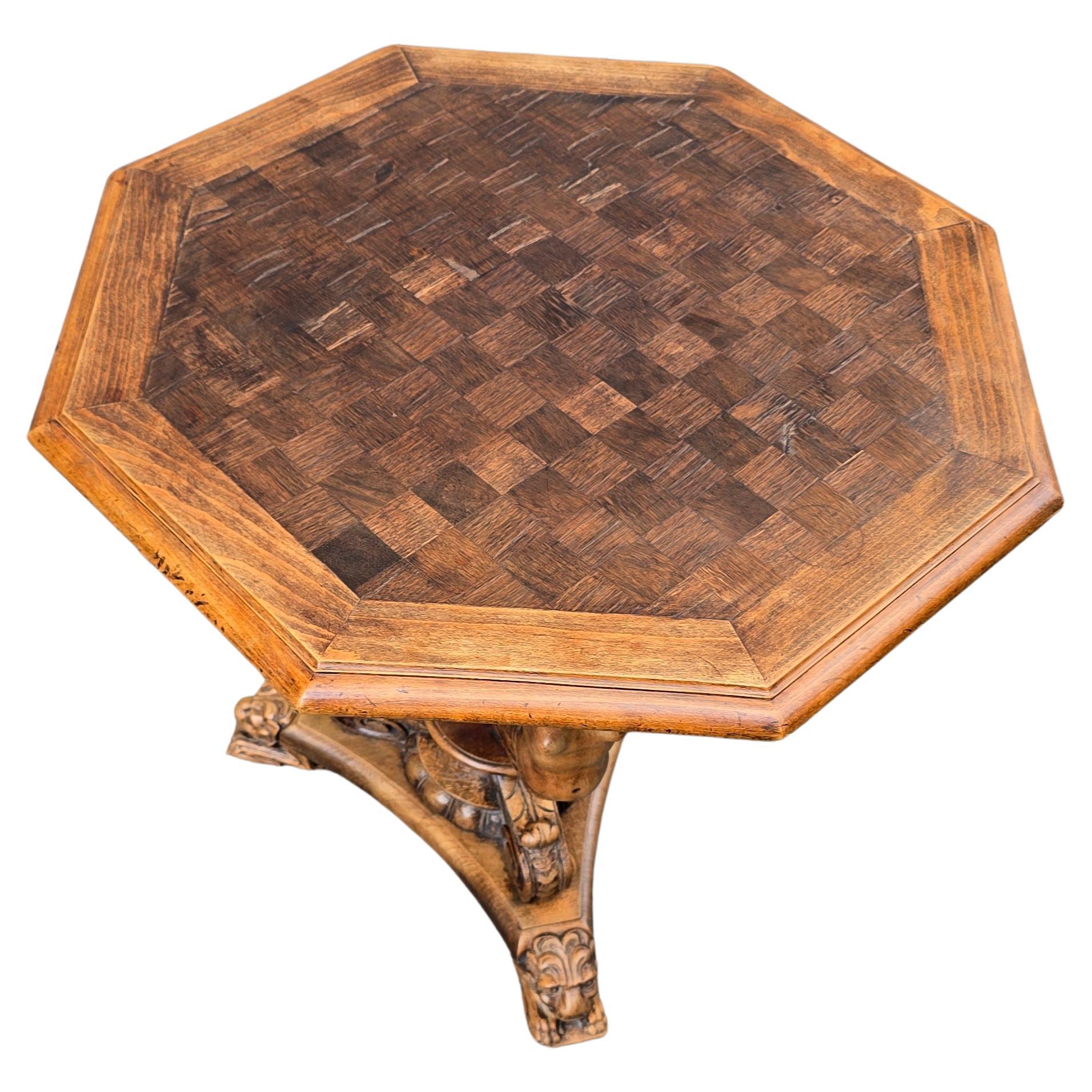 Hand-Carved 19th Century Italian Table with Carved Female Sphinxes and Lions For Sale
