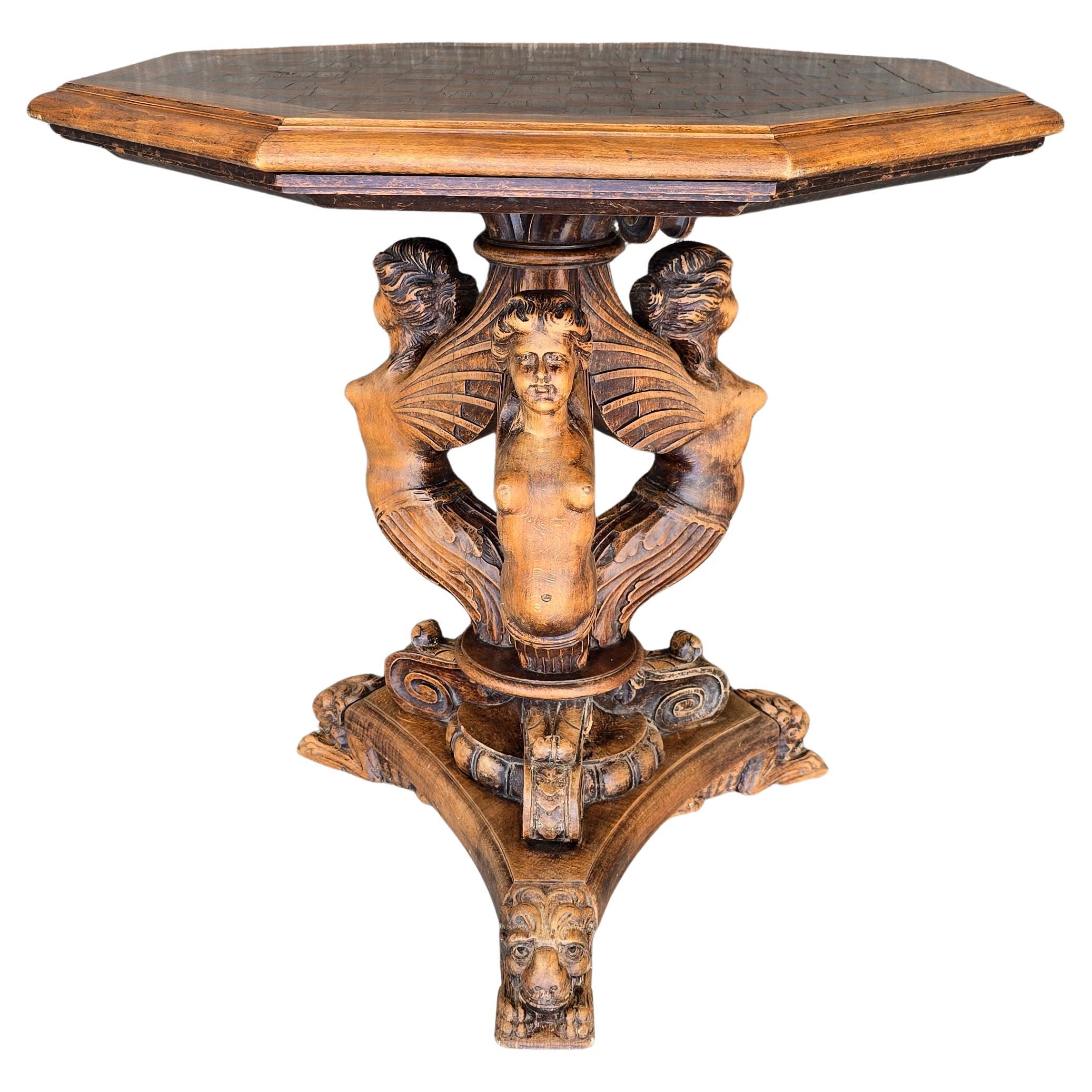 19th Century Italian Table with Carved Female Sphinxes and Lions In Good Condition For Sale In Antwerp, BE