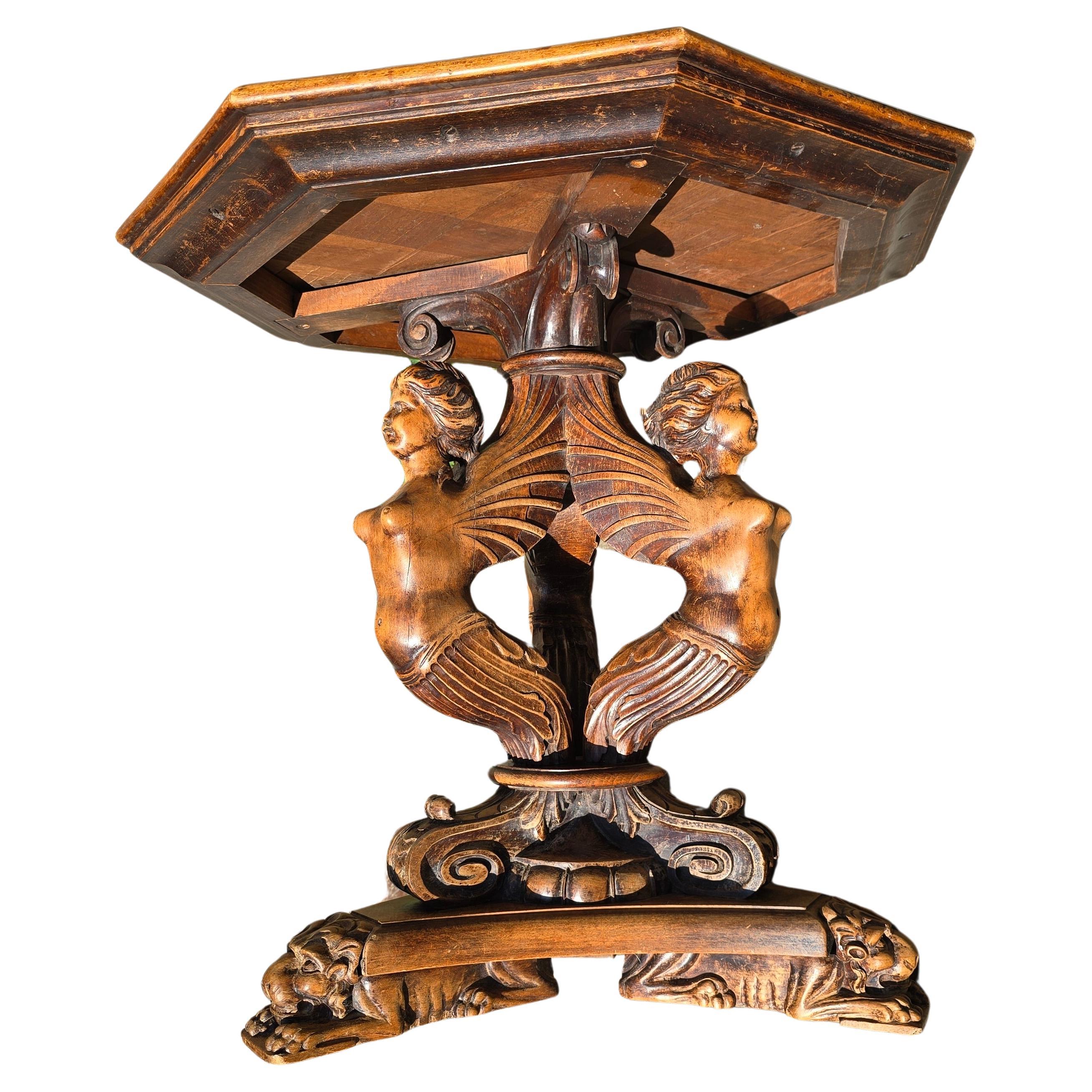 19th Century Italian Table with Carved Female Sphinxes and Lions For Sale 1