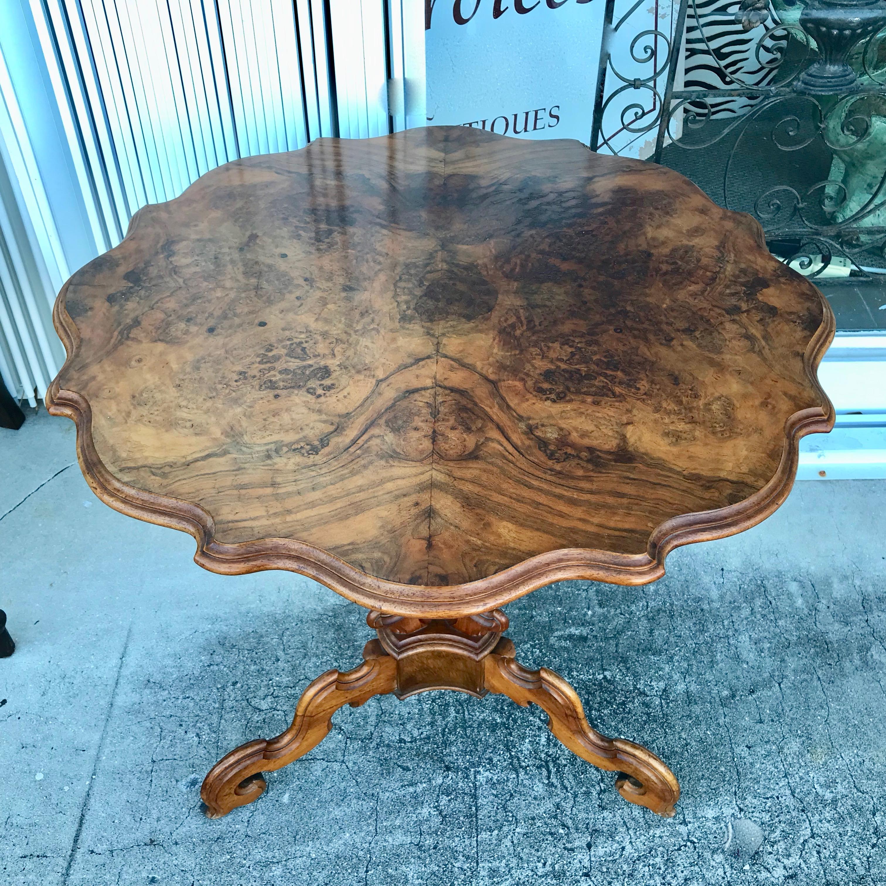 Wood 19TH Century Italian Tilt Top Table For Sale
