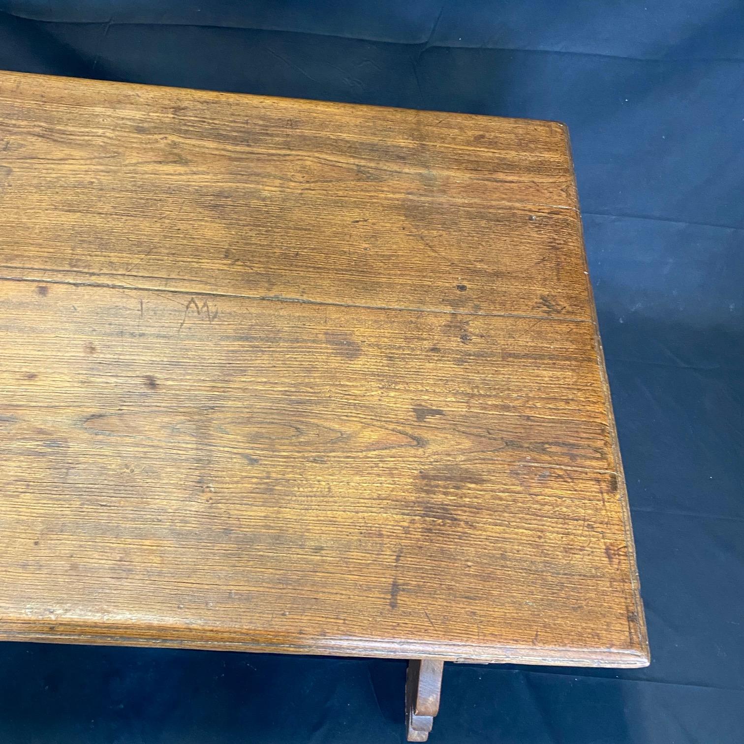 19th Century Italian Trestle Walnut Dining Table or Desk In Good Condition In Hopewell, NJ