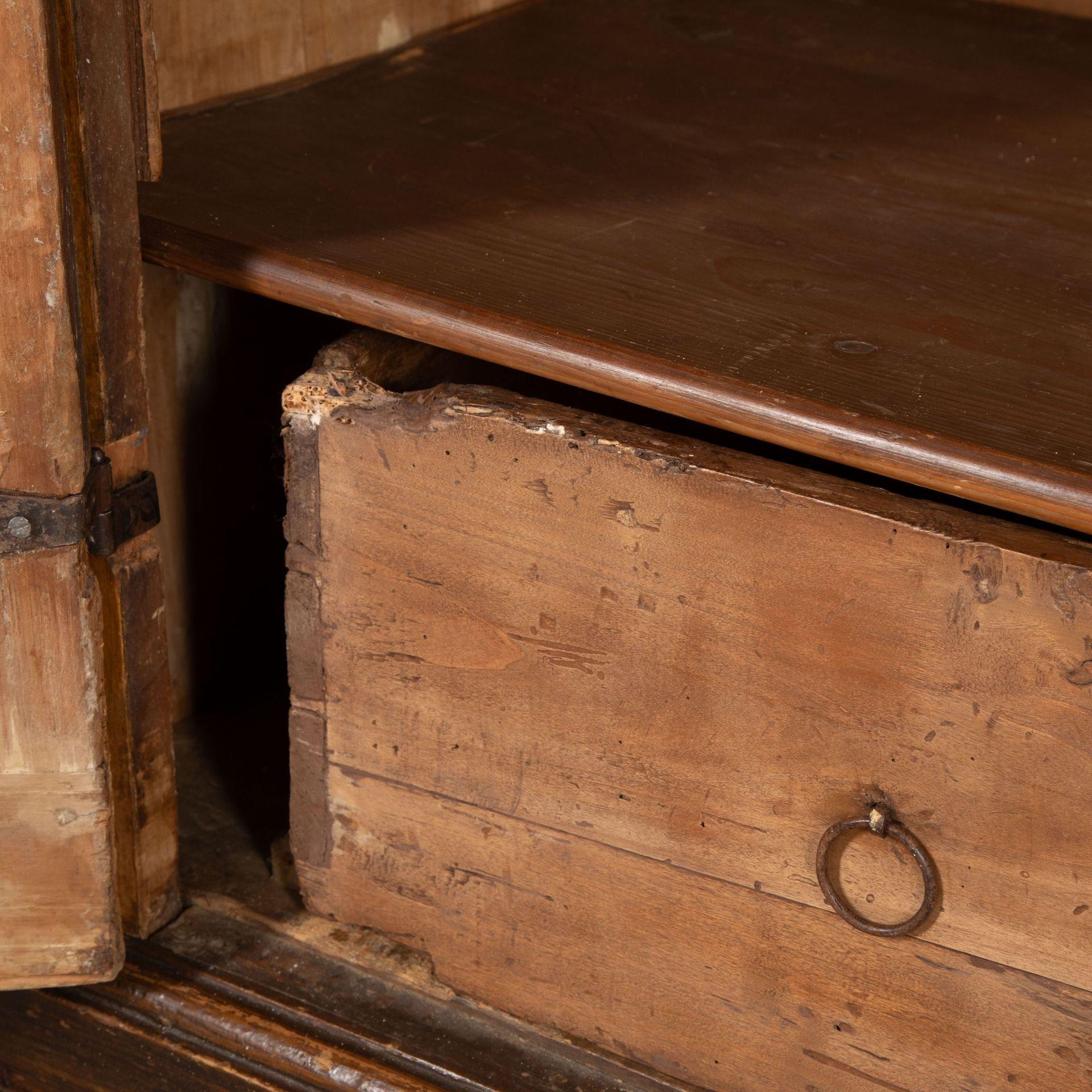 19th Century Italian Tuscan Armoire For Sale 5