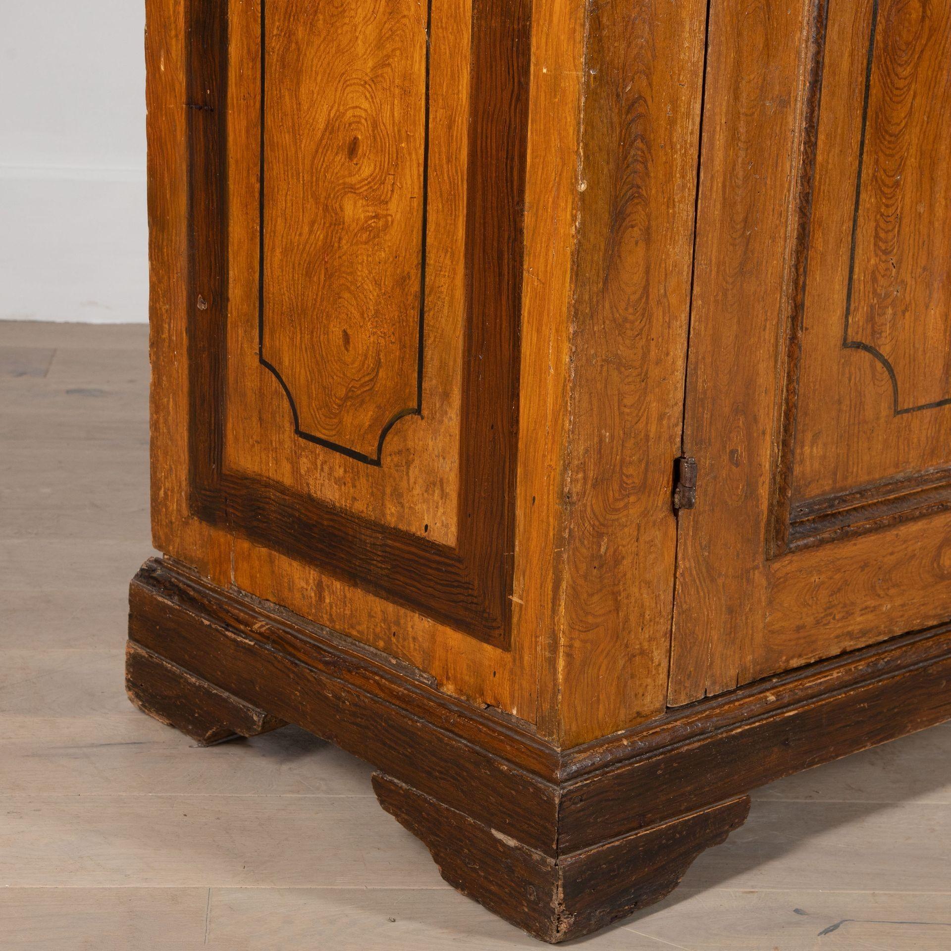 19th Century Italian Tuscan Armoire For Sale 1
