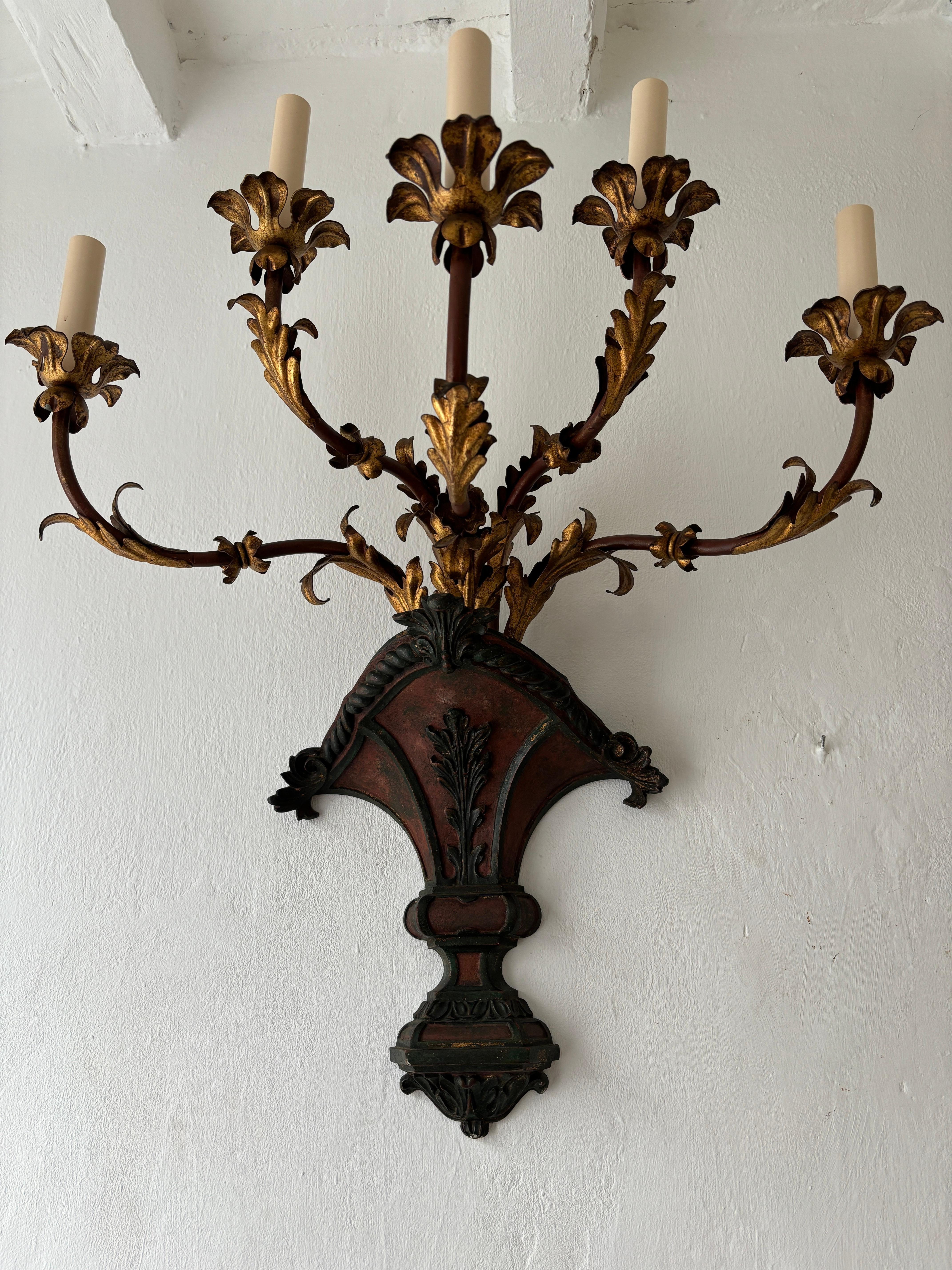 Hand-Carved 19th Century Italian Tuscan Wood Gold and Red Tole 5 Lights Sconces Rare Huge For Sale