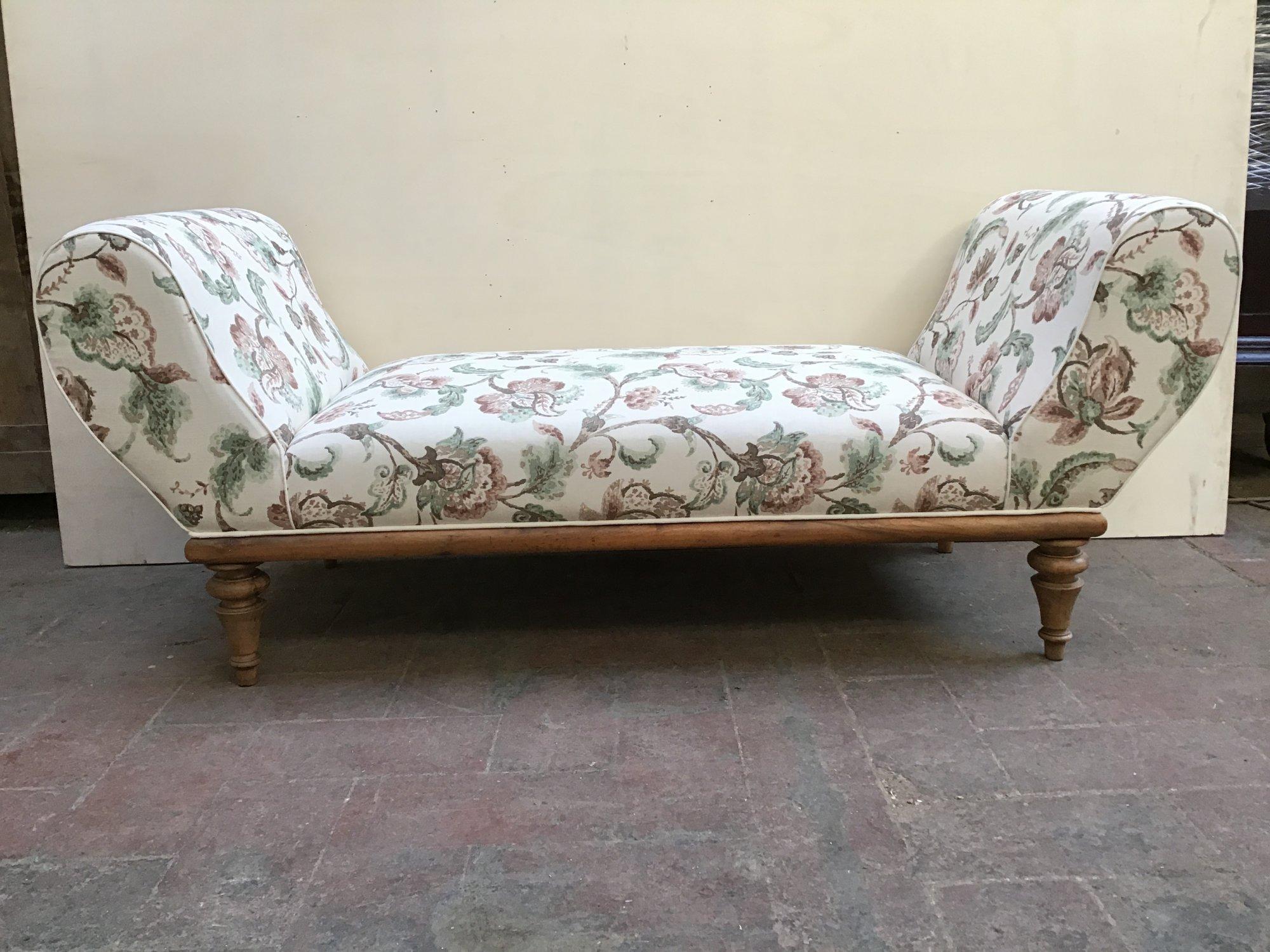 19th Century Italian Upholstered Dormeuse, 1890s (Italienisch) im Angebot