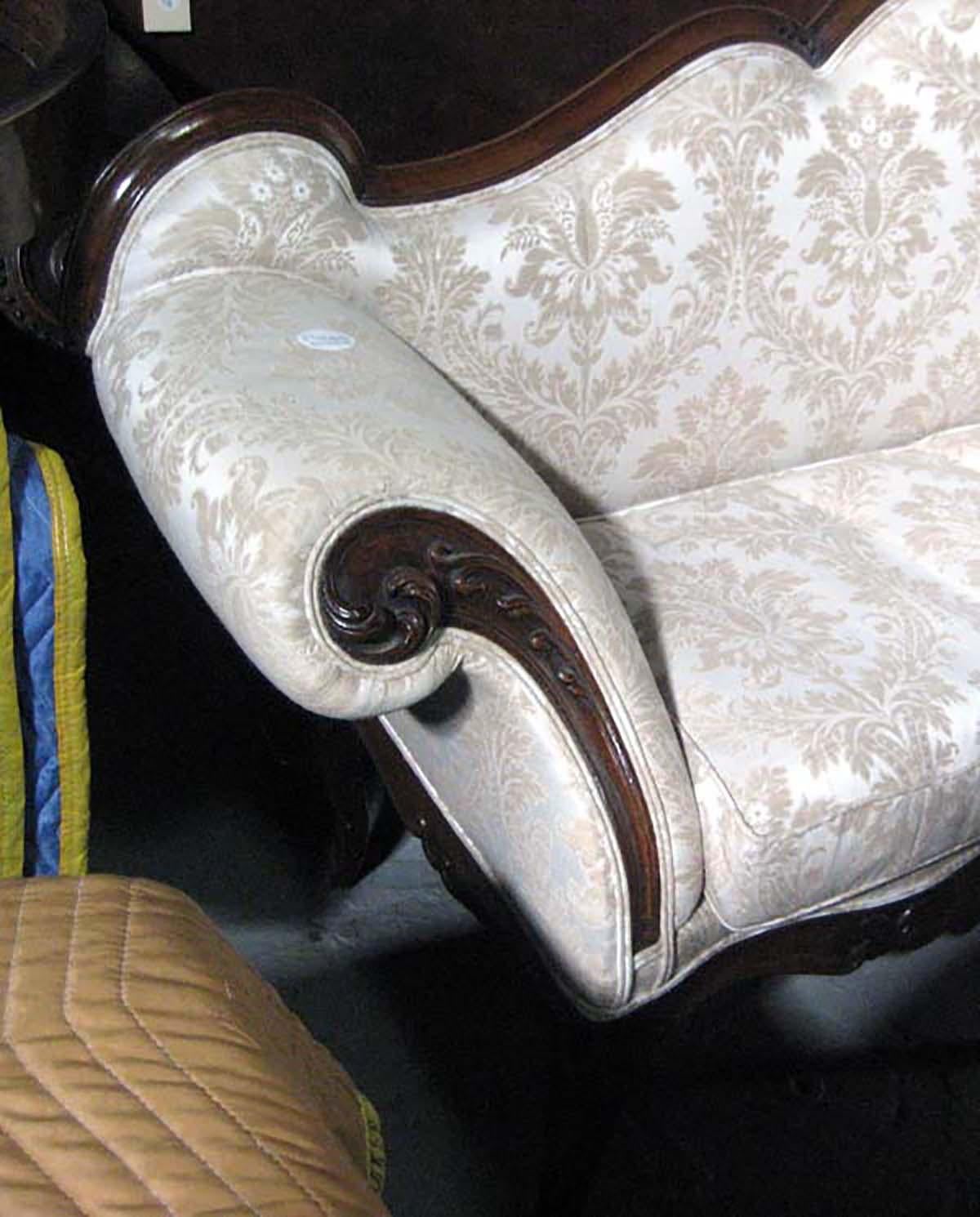 19th Century Italian Venetian Style Upholstered Settee / Canape 4